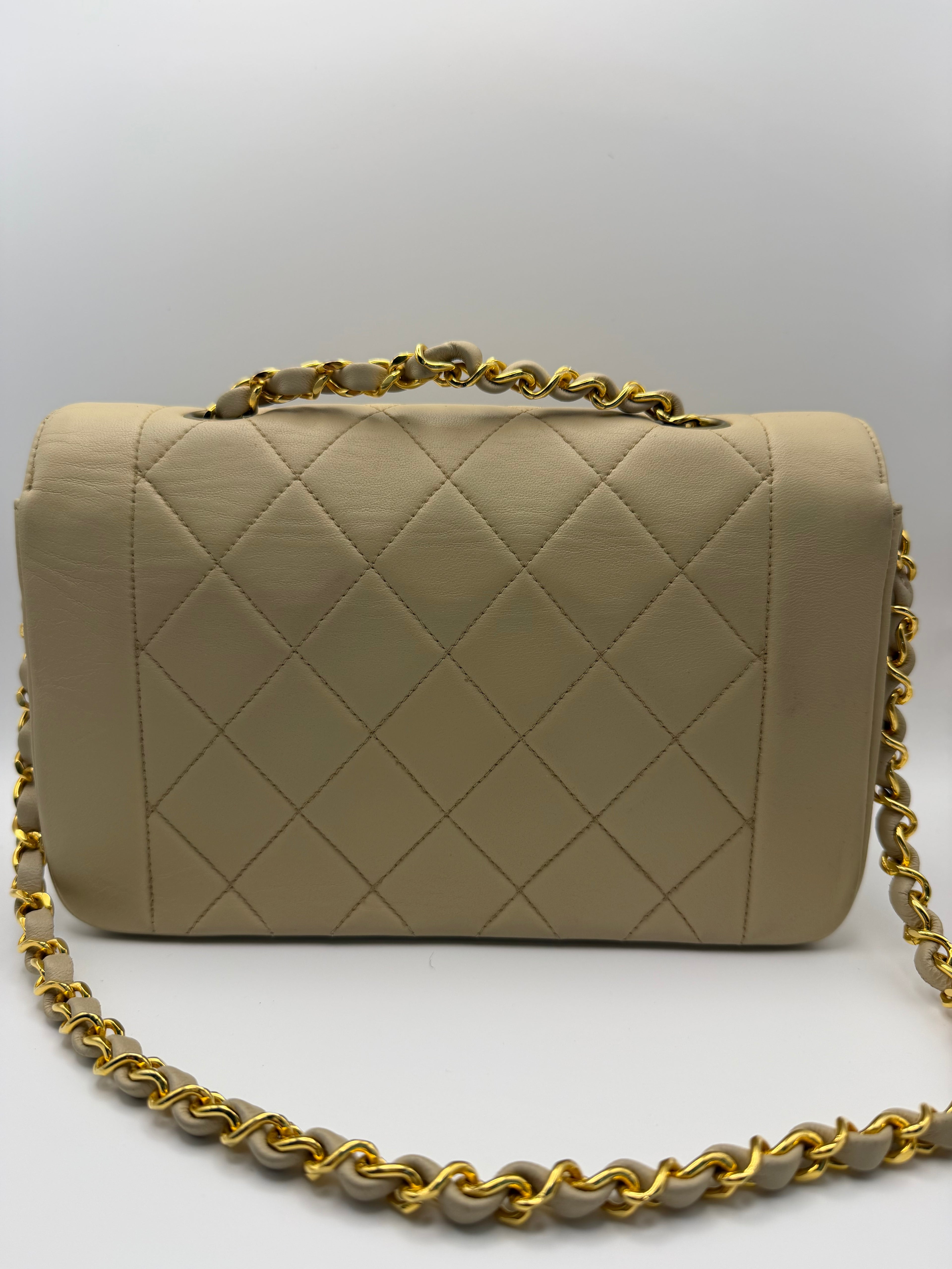 Chanel Diana Flap Bag Beige Lambskin 24k Gold Hardware Vintage Shoulder Bag