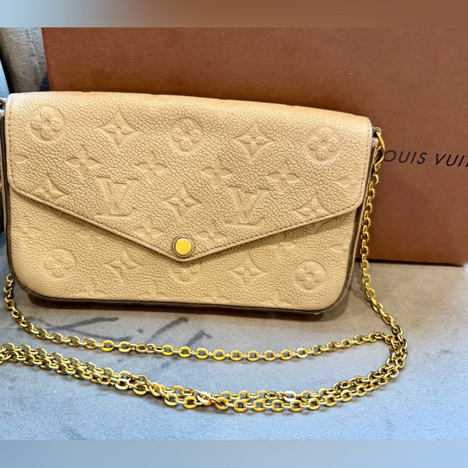 Louis Vuitton Empreinte Pochette Crossbody Bag Felicie Turtle Dove Tourterelle