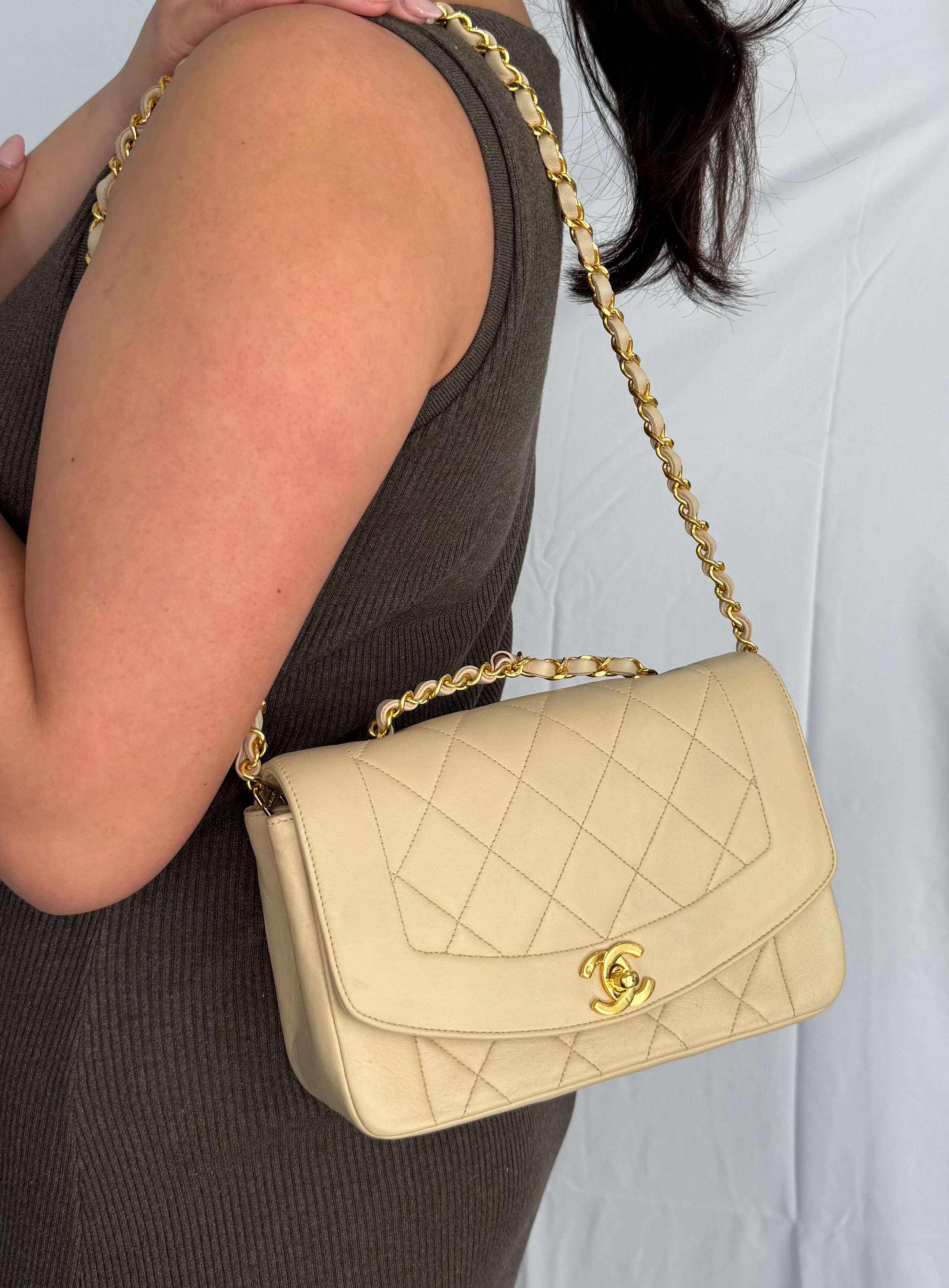Chanel Diana Flap Bag Beige Lambskin 24k Gold Hardware Vintage Shoulder Bag