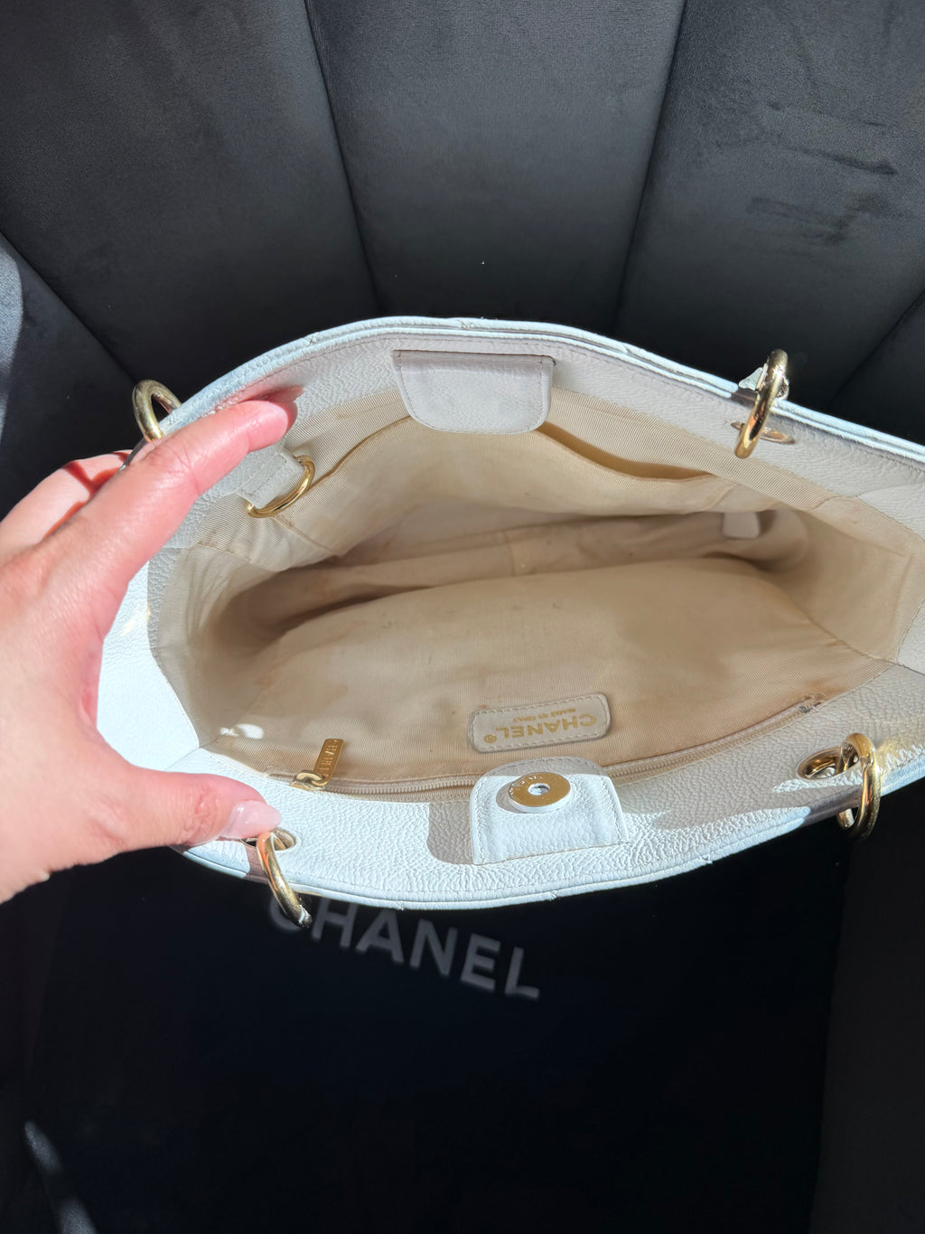 CHANEL Vintage Ivory Caviar Quilted Petite Shopping Tote PST