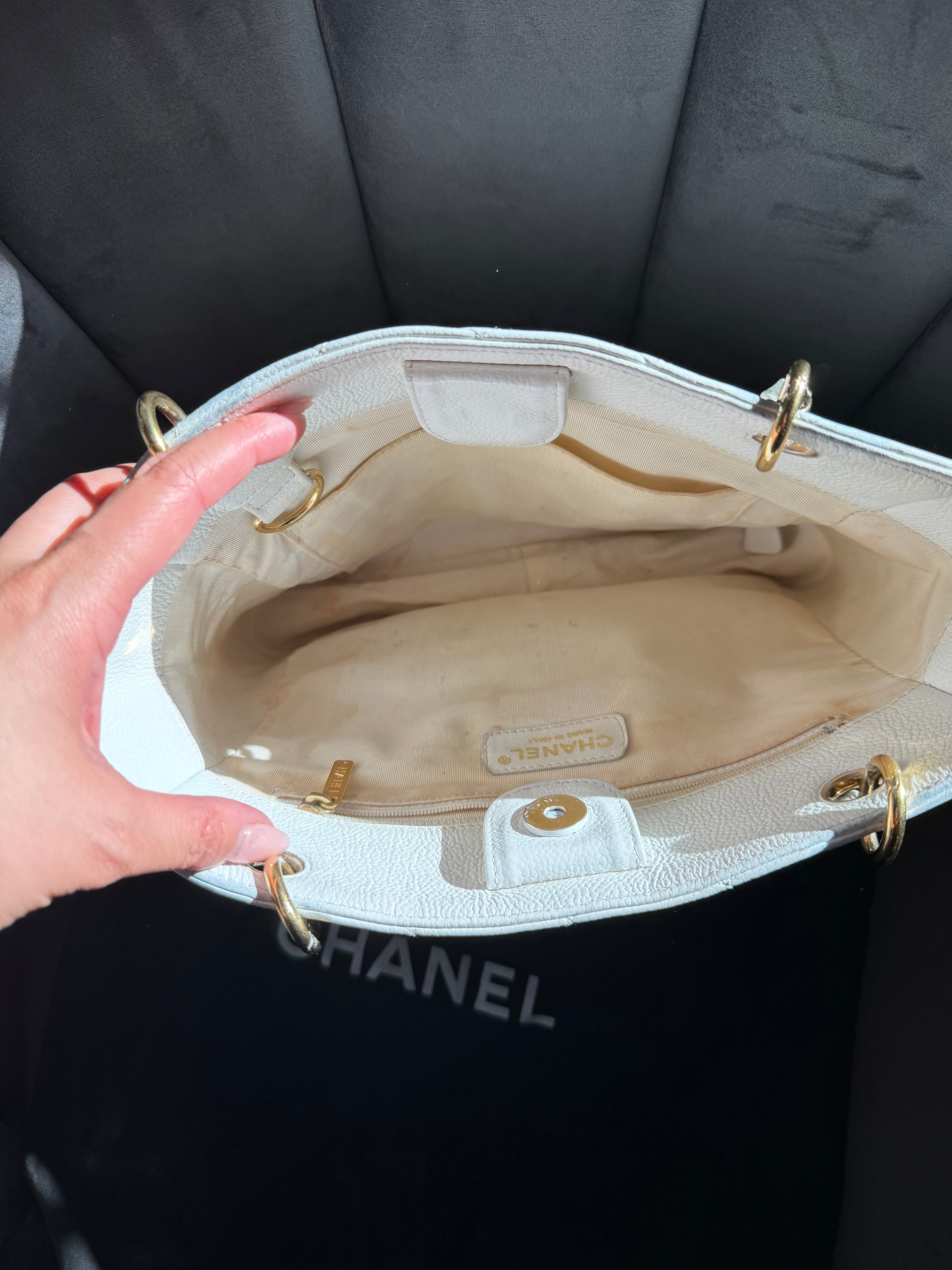 CHANEL Vintage Ivory Caviar Quilted Petite Shopping Tote PST