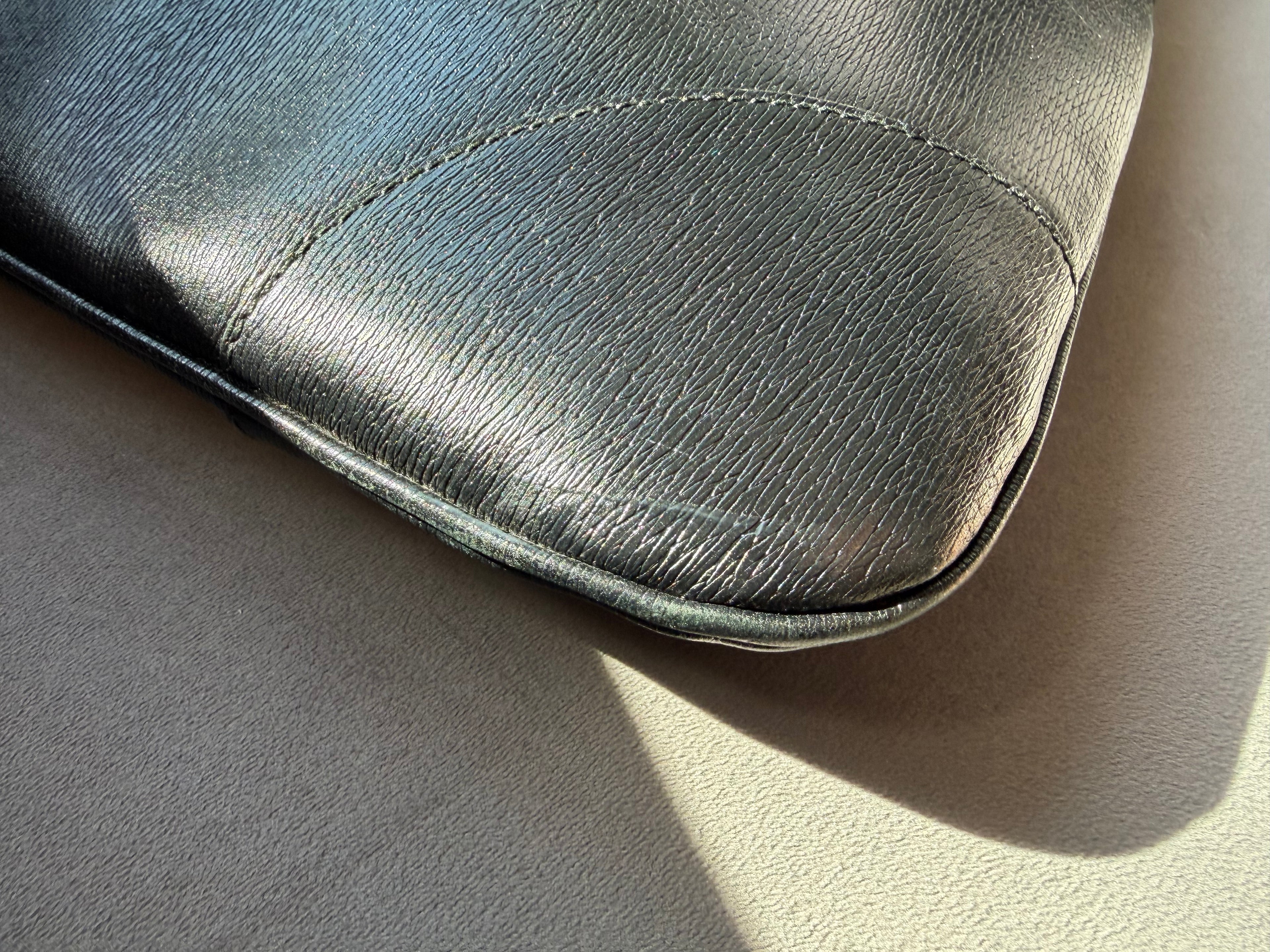 Gucci Jackie Hobo Bag Black Leather Gold Hardware Shoulder Bag