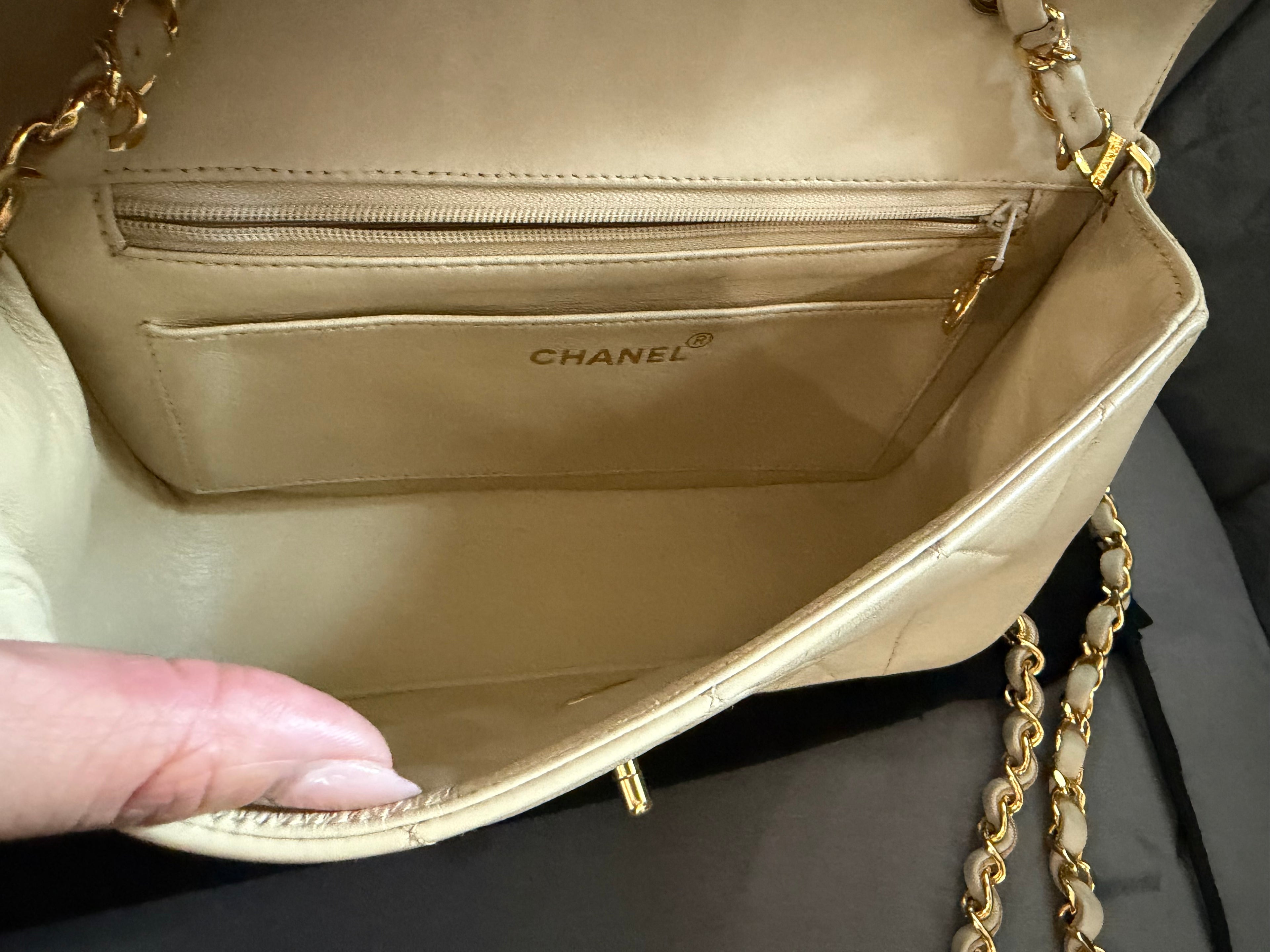 Chanel Diana Flap Bag Beige Lambskin 24k Gold Hardware Vintage Shoulder Bag