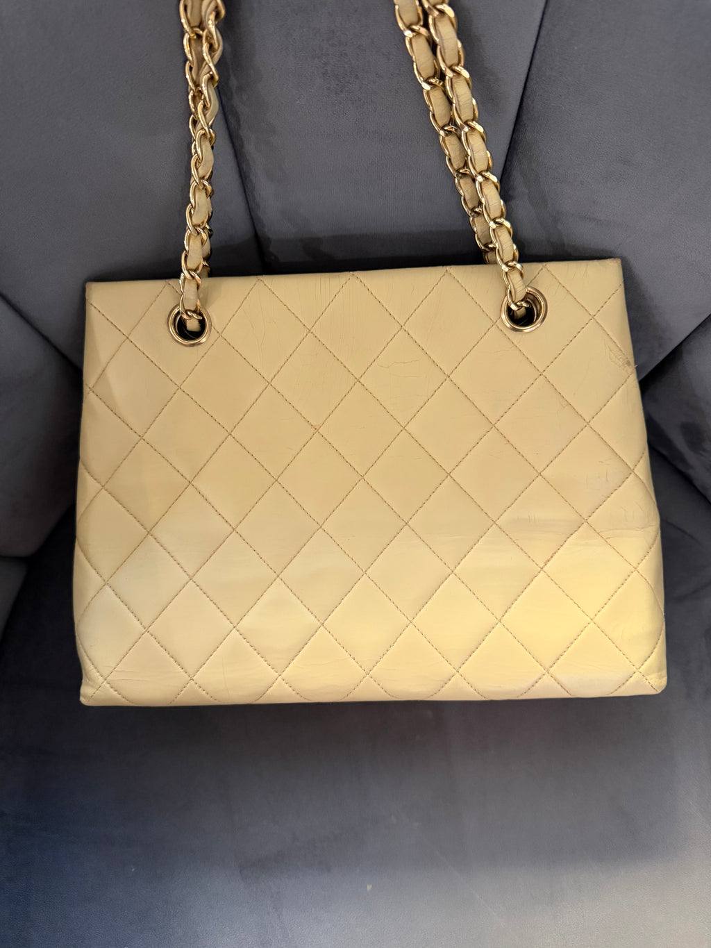 Vintage Chanel Quilted Chain Tote Beige Lambskin 24k gold hardware