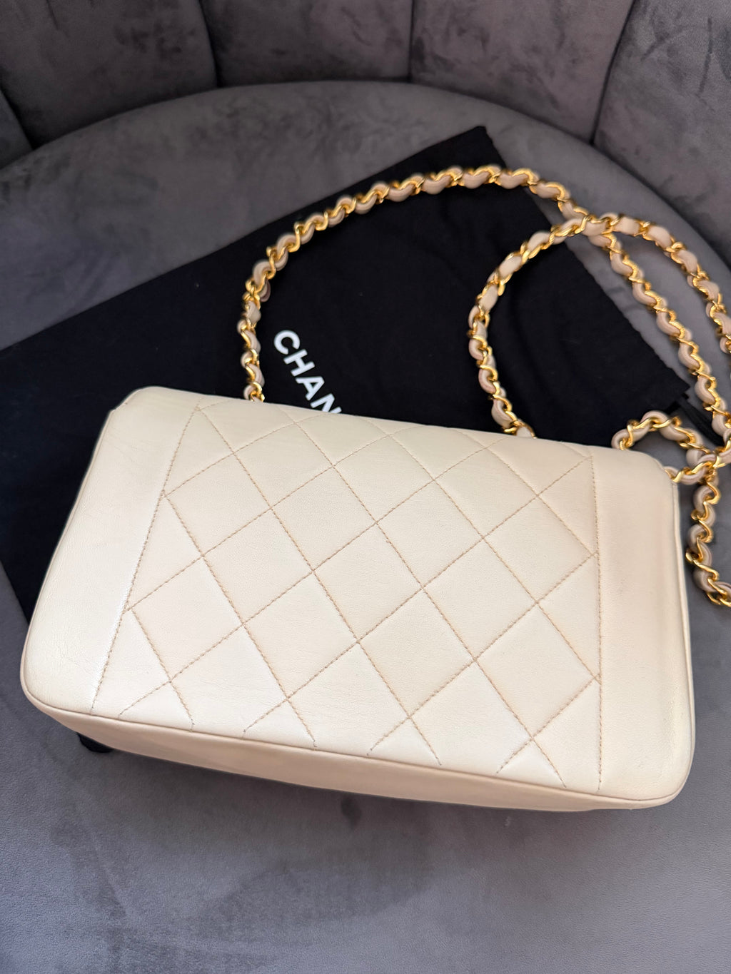 Chanel Diana Flap Bag Beige Lambskin 24k Gold Hardware Vintage Shoulder Bag