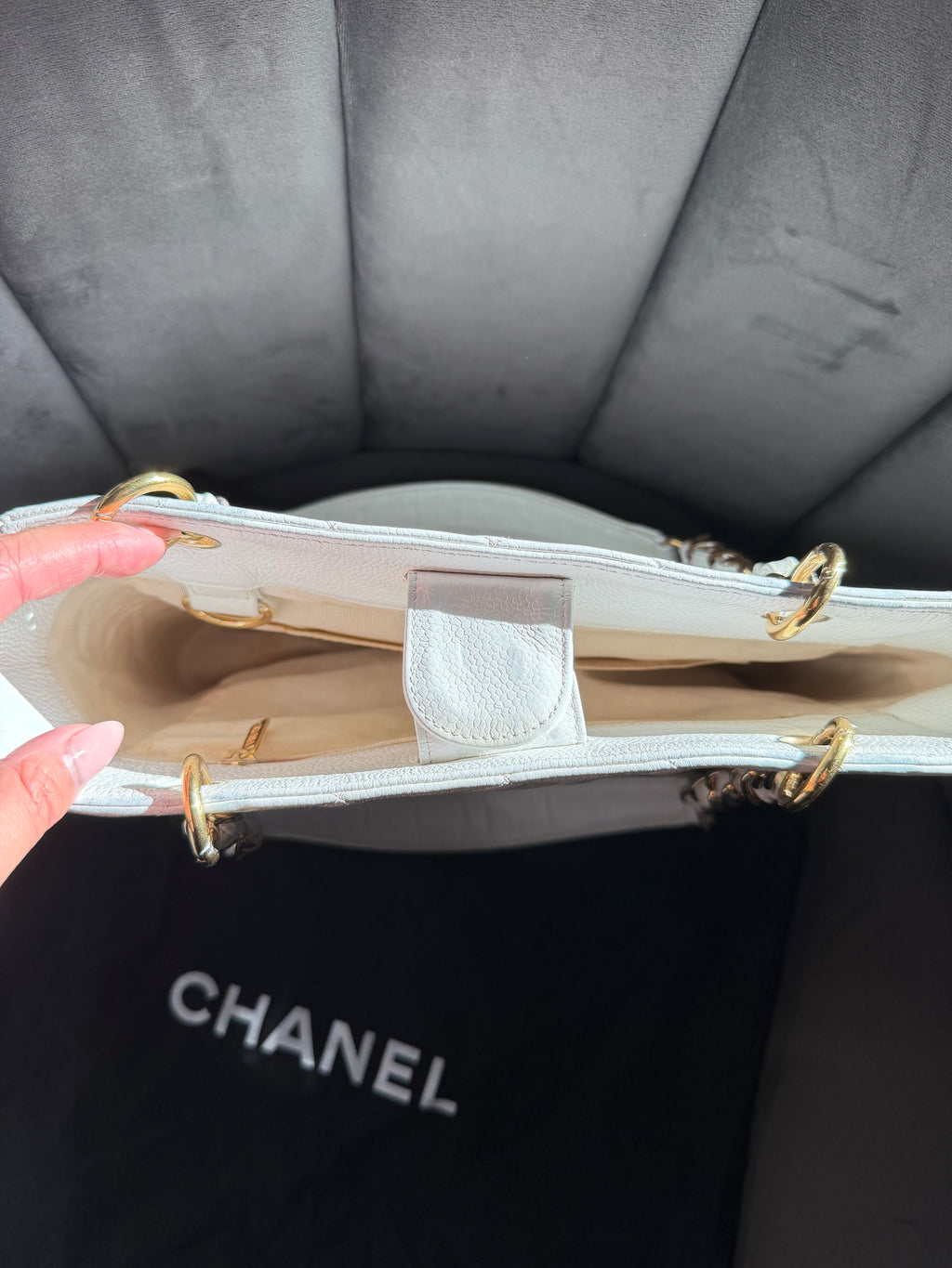 CHANEL Vintage Ivory Caviar Quilted Petite Shopping Tote PST