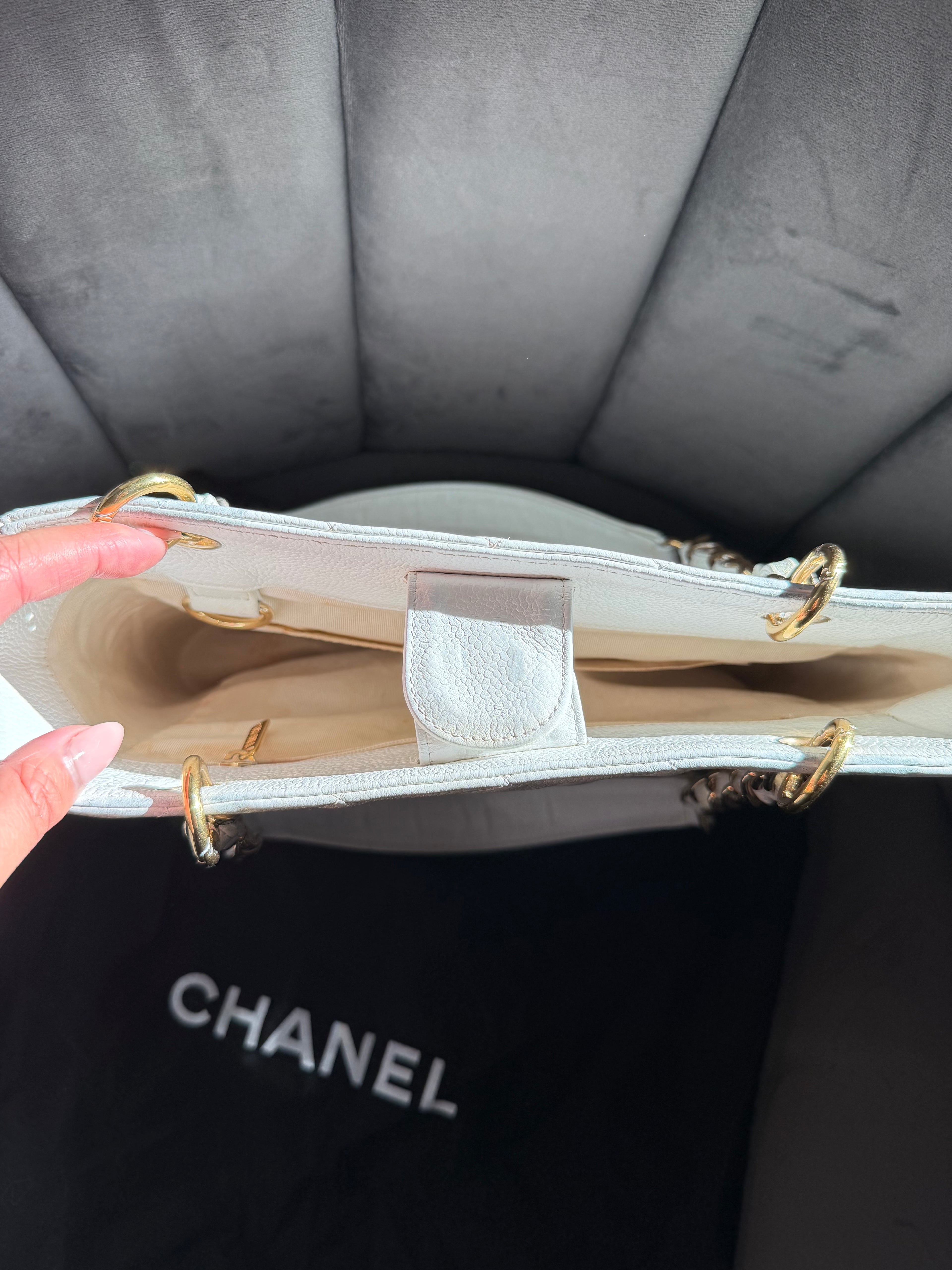 CHANEL Vintage Ivory Caviar Quilted Petite Shopping Tote PST