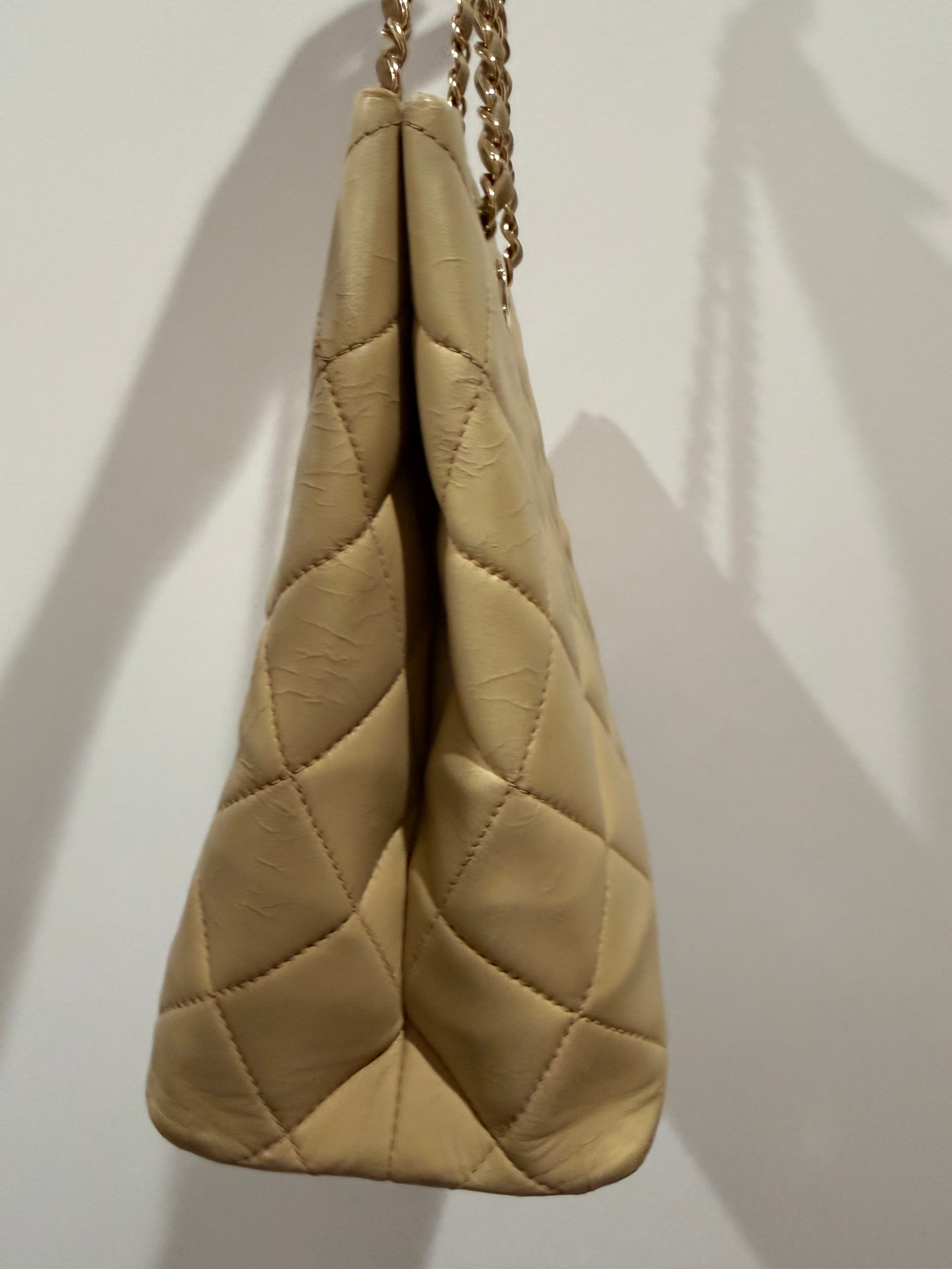 Vintage Chanel Quilted Chain Tote Beige Lambskin 24k gold hardware