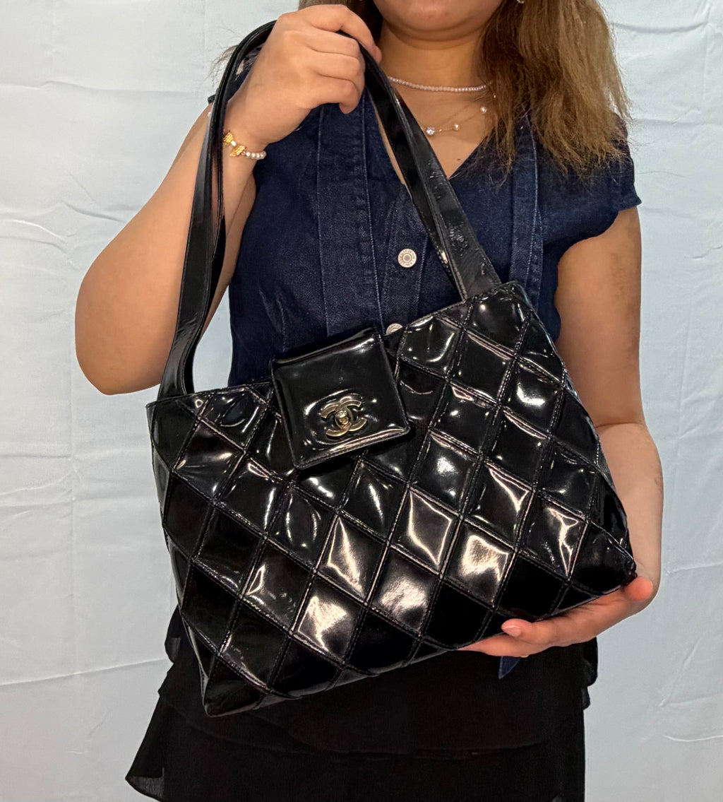 CHANEL Vintage Kelly Turn Lock Shoulder Bag