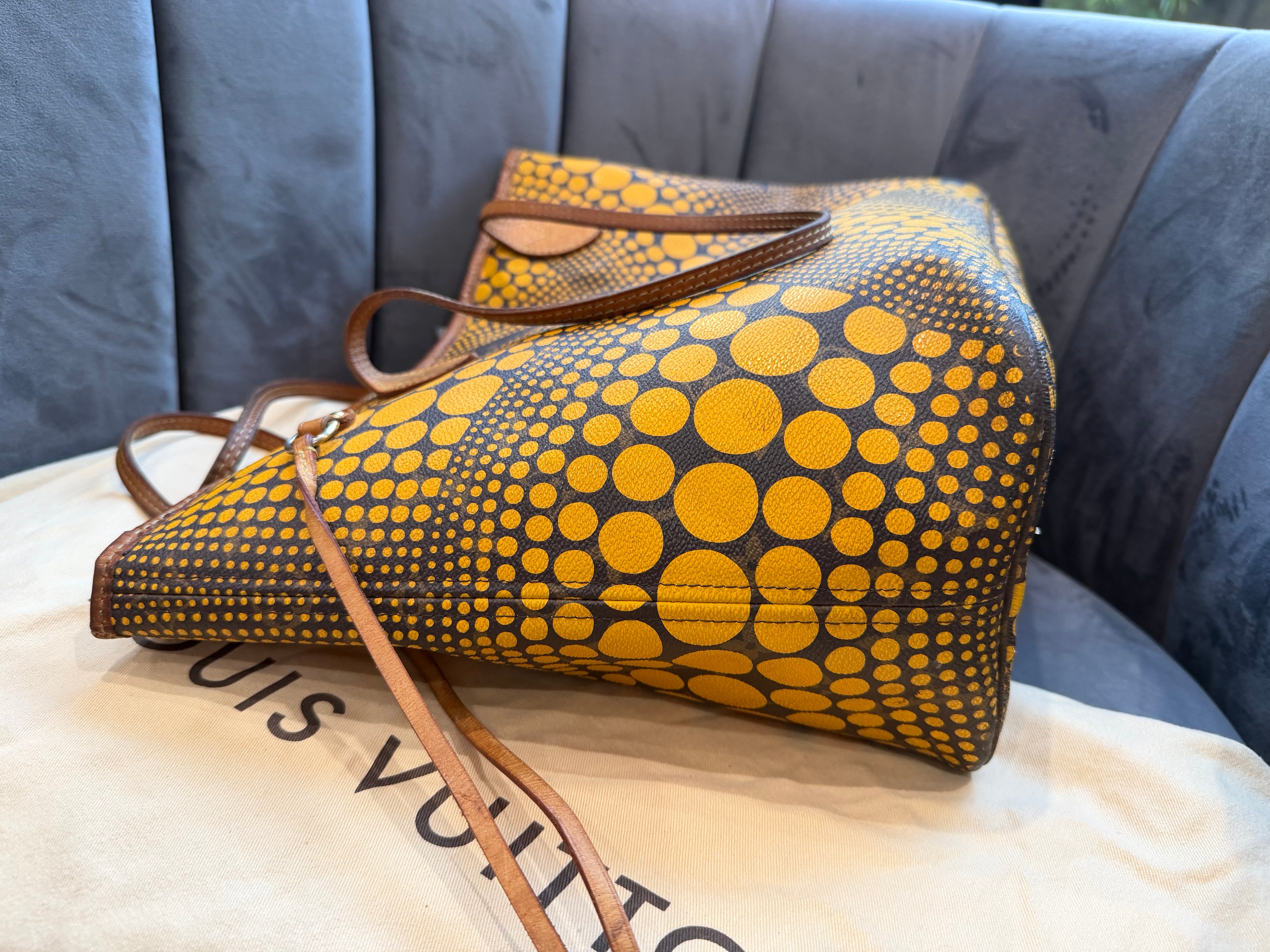 Rare Louis Vuitton Yayoi Kusama Collab Tote Bag Yellow Wave Neverfull MM