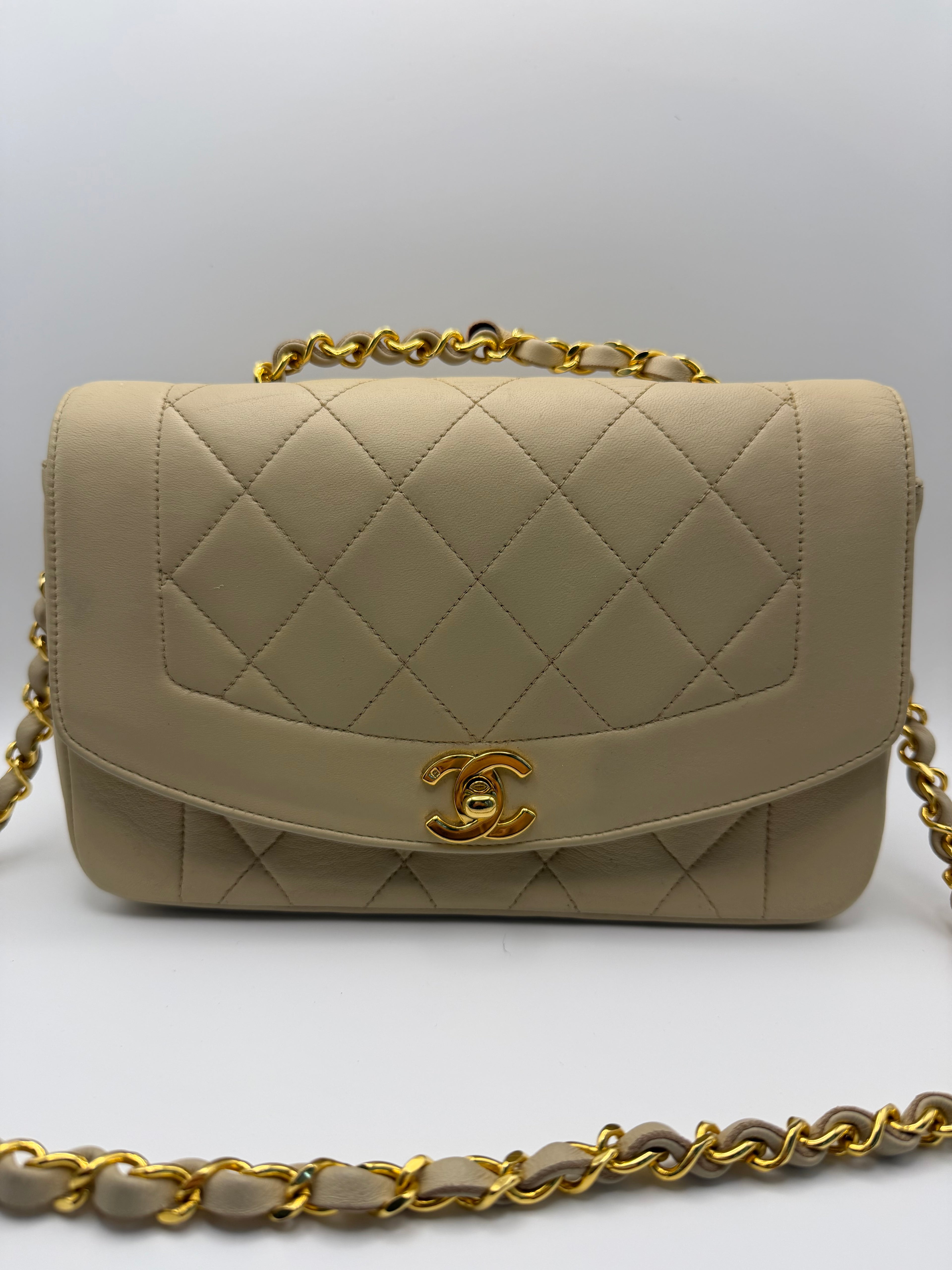 Chanel Diana Flap Bag Beige Lambskin 24k Gold Hardware Vintage Shoulder Bag