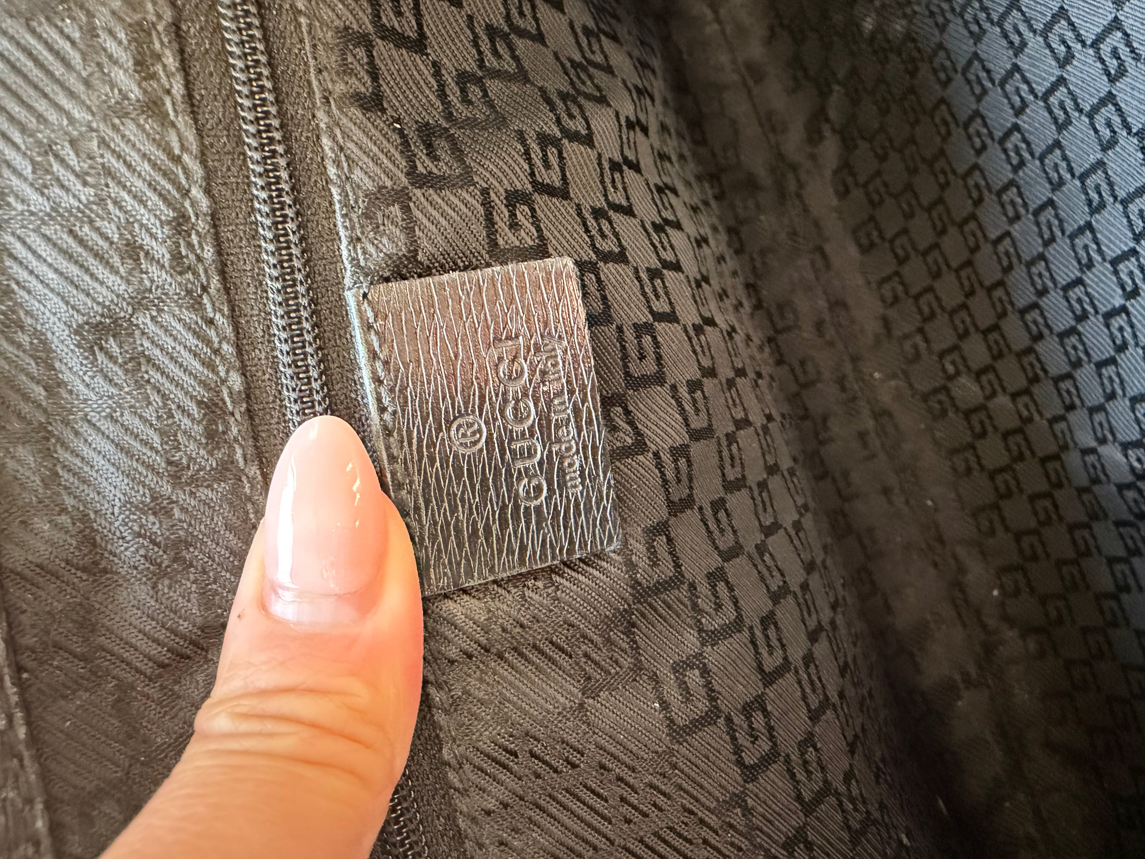 Gucci Jackie Hobo Bag Black Leather Gold Hardware Shoulder Bag