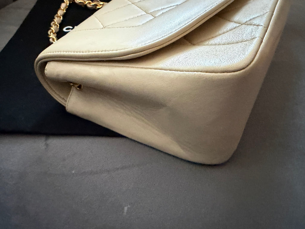 Chanel Diana Flap Bag Beige Lambskin 24k Gold Hardware Vintage Shoulder Bag