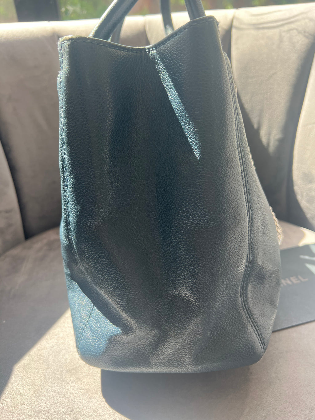 CHANEL Executive Cerf Tote