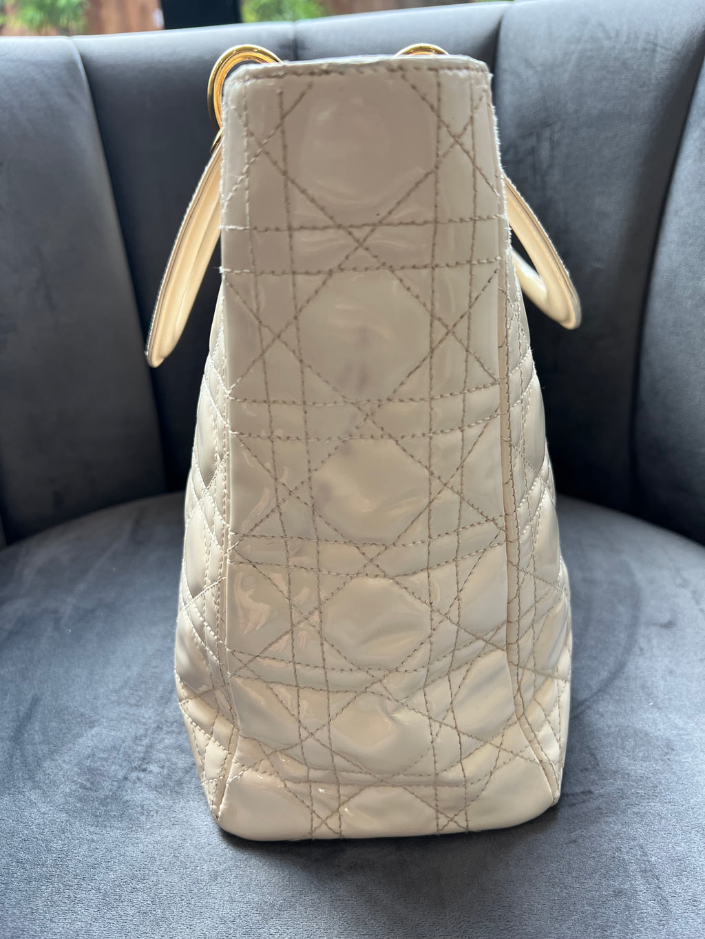 CHRISTIAN DIOR Patent Cannage Large Lady Dior Ivory