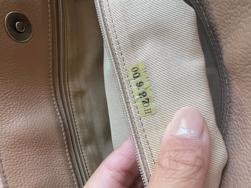 Vintage Chanel Cerf Tote beige