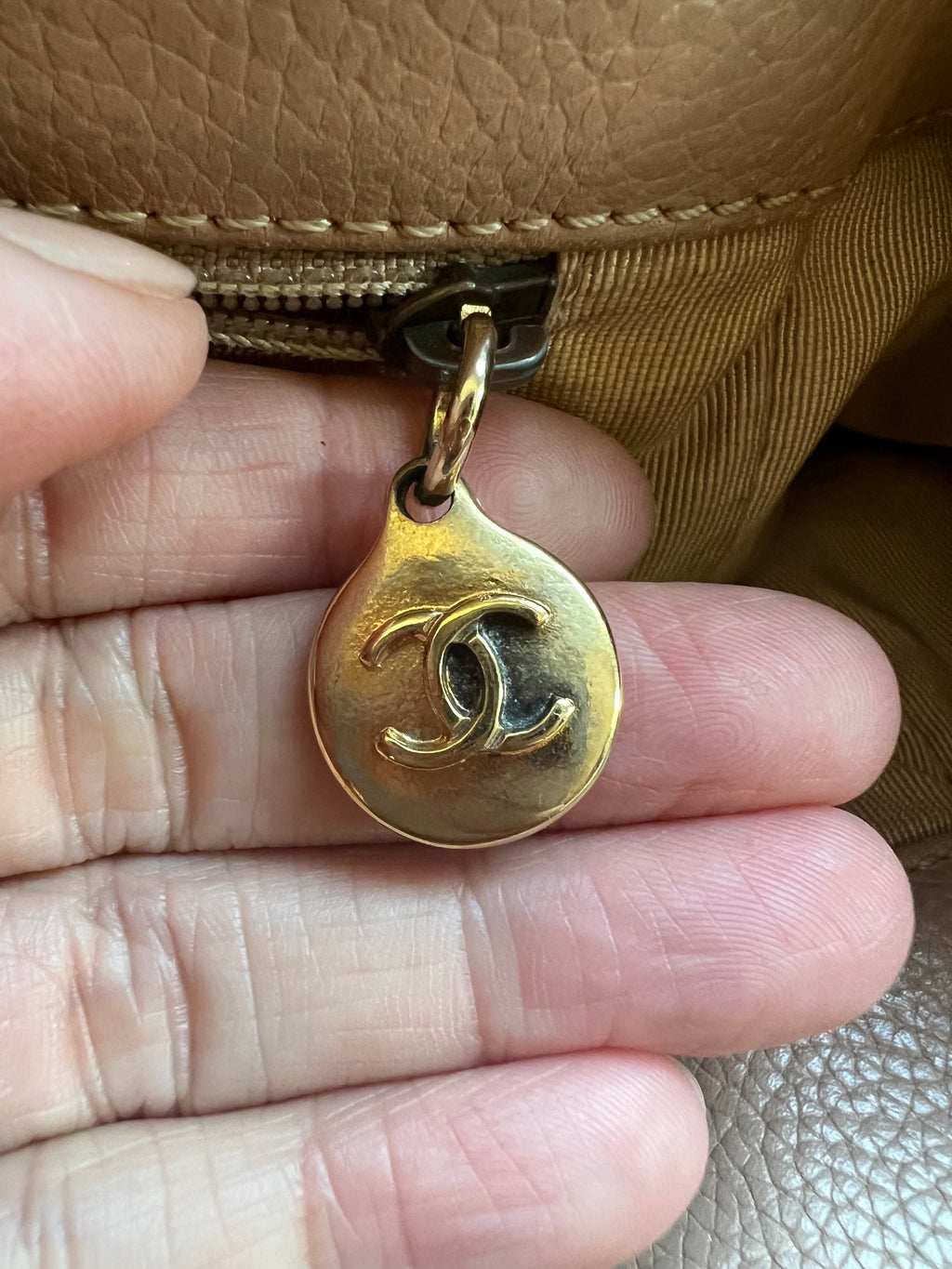 Vintage Chanel Cerf Tote beige