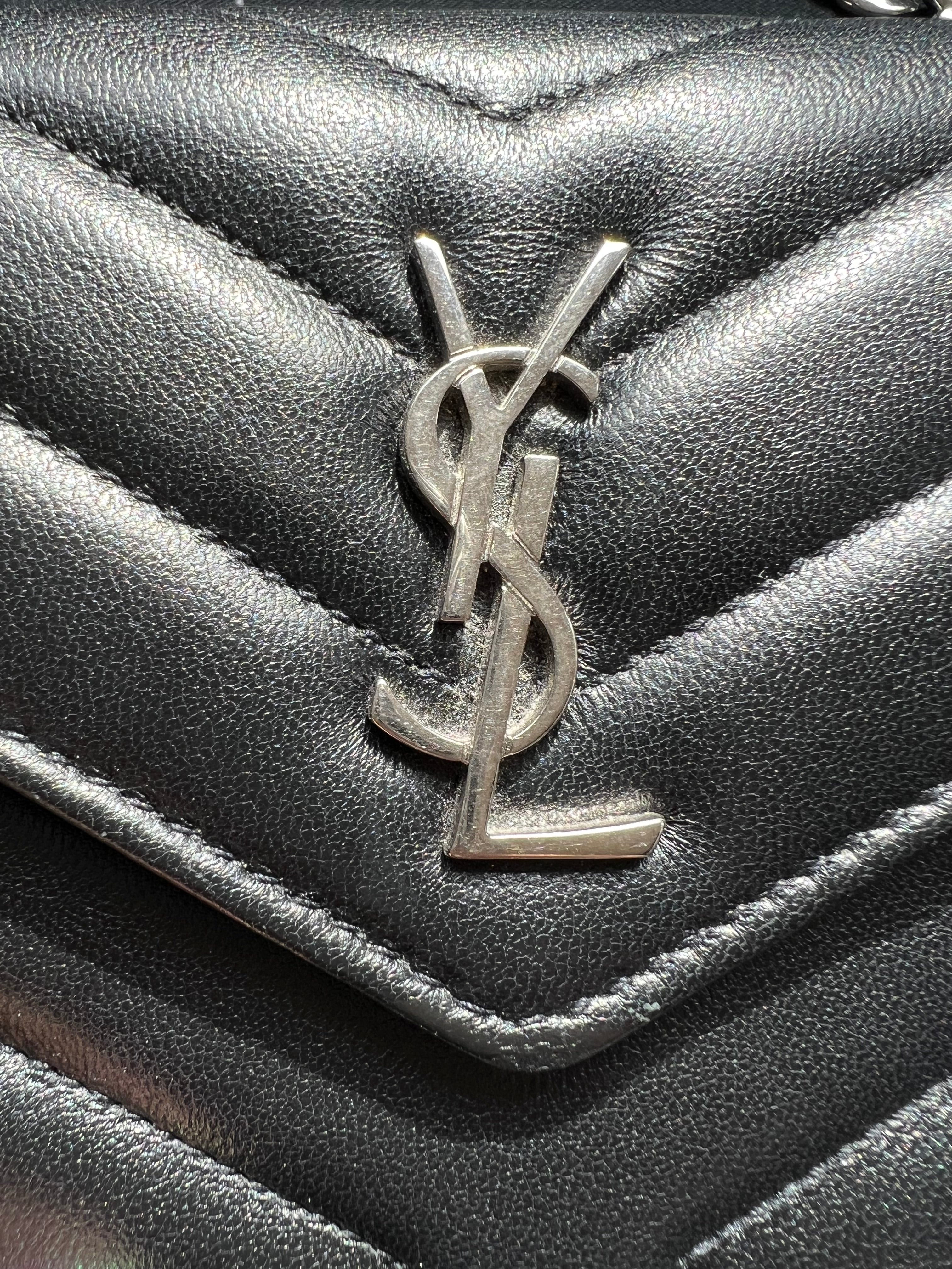 SAINT LAURENT Lou Lou Wallet on Chain
