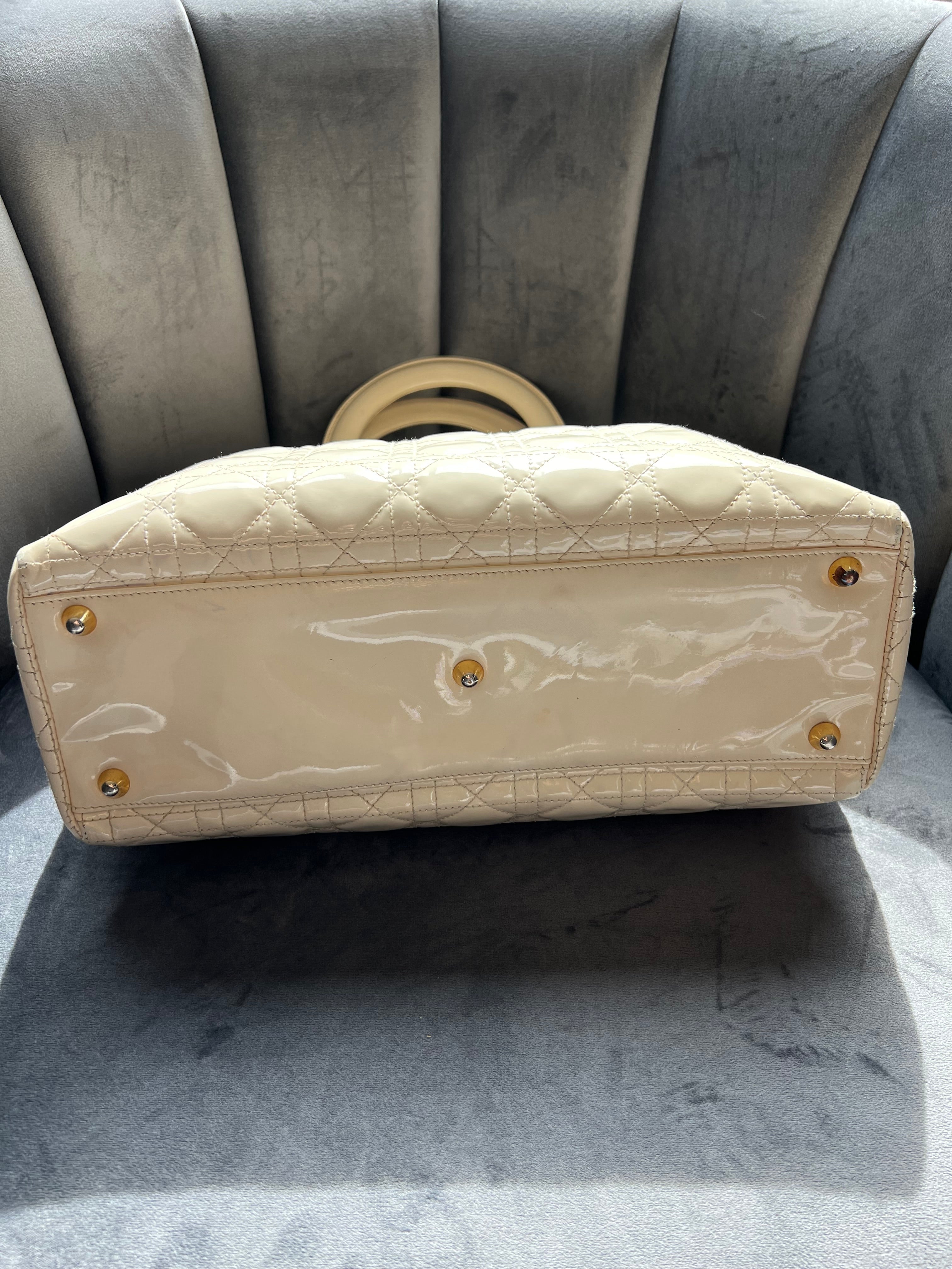 CHRISTIAN DIOR Patent Cannage Large Lady Dior Ivory