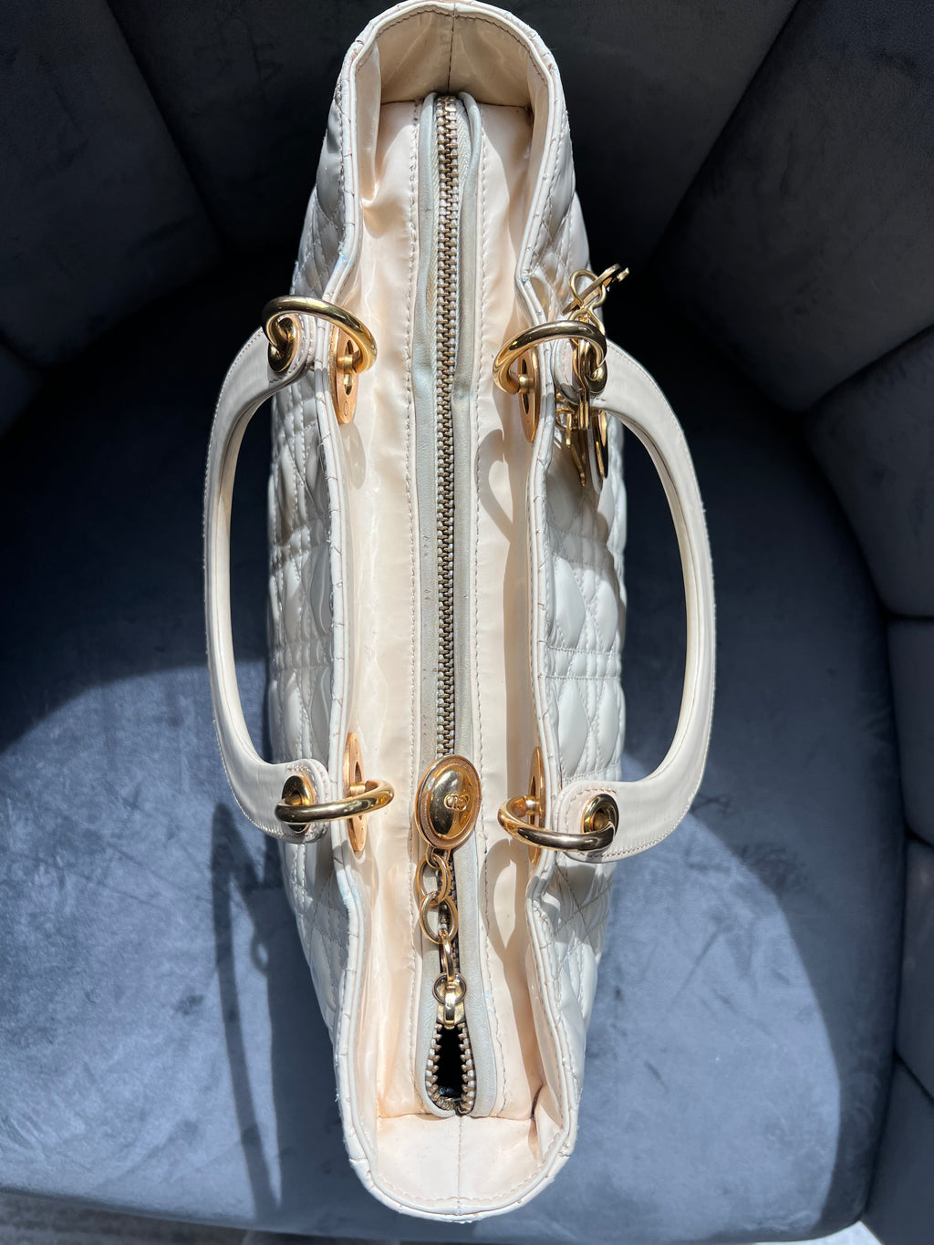 CHRISTIAN DIOR Patent Cannage Large Lady Dior Ivory