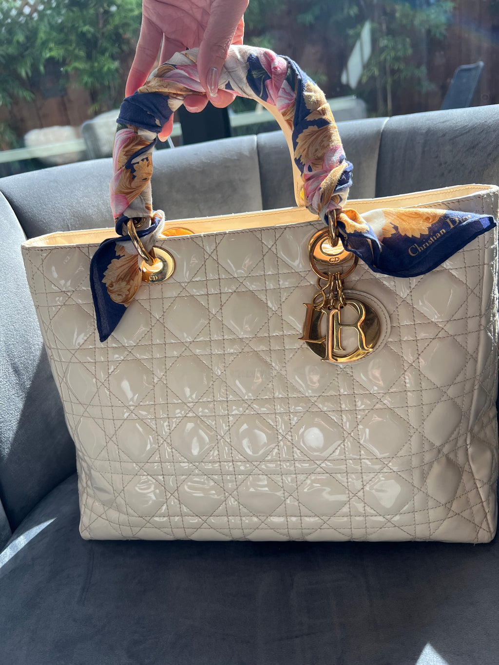 CHRISTIAN DIOR Patent Cannage Large Lady Dior Ivory