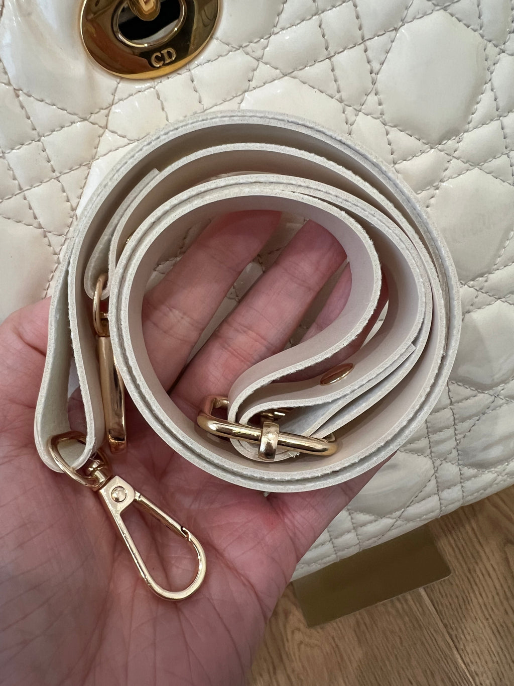 CHRISTIAN DIOR Patent Cannage Large Lady Dior Ivory