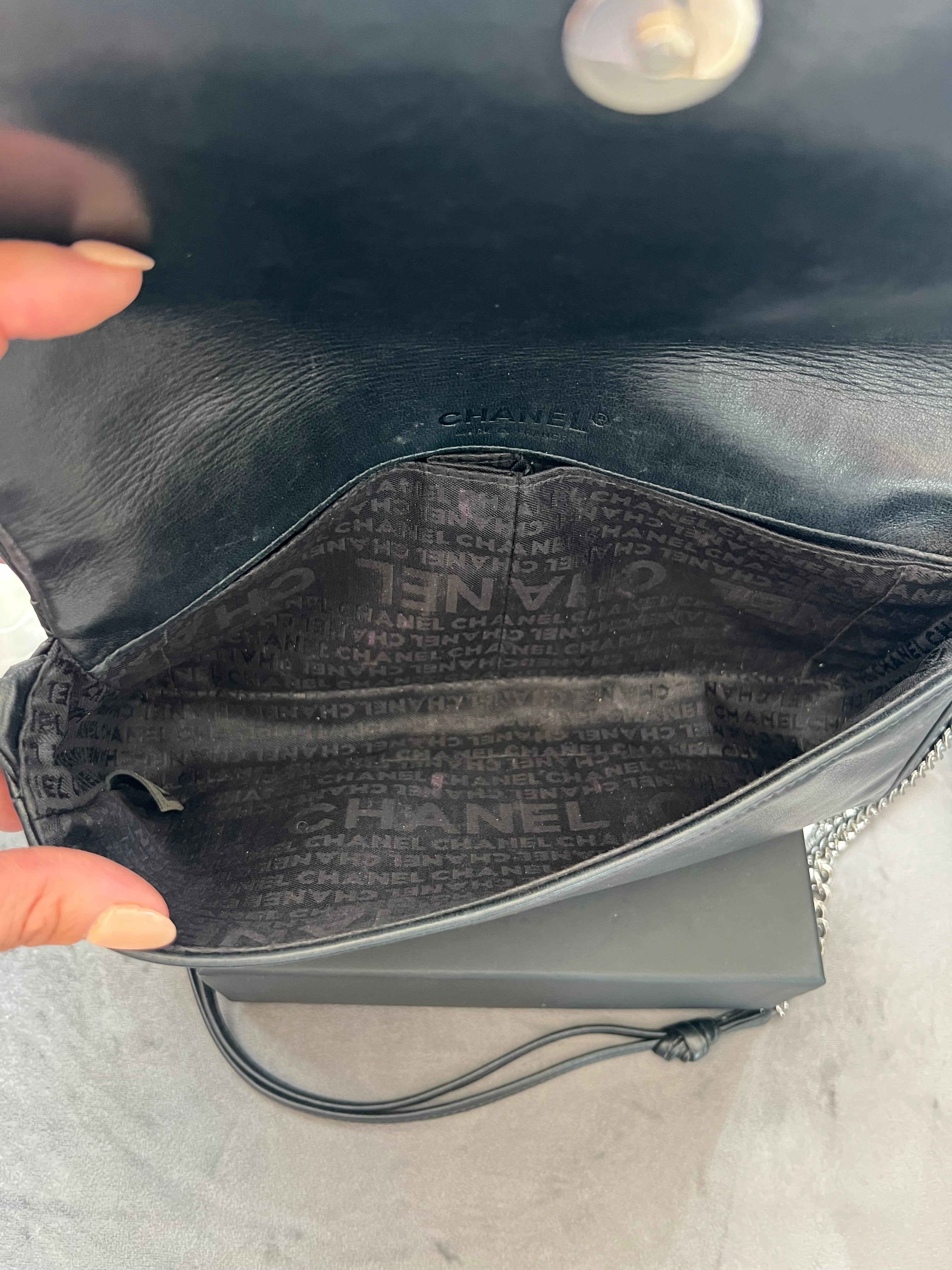 Vintage Chanel Knot Lambskin Bag