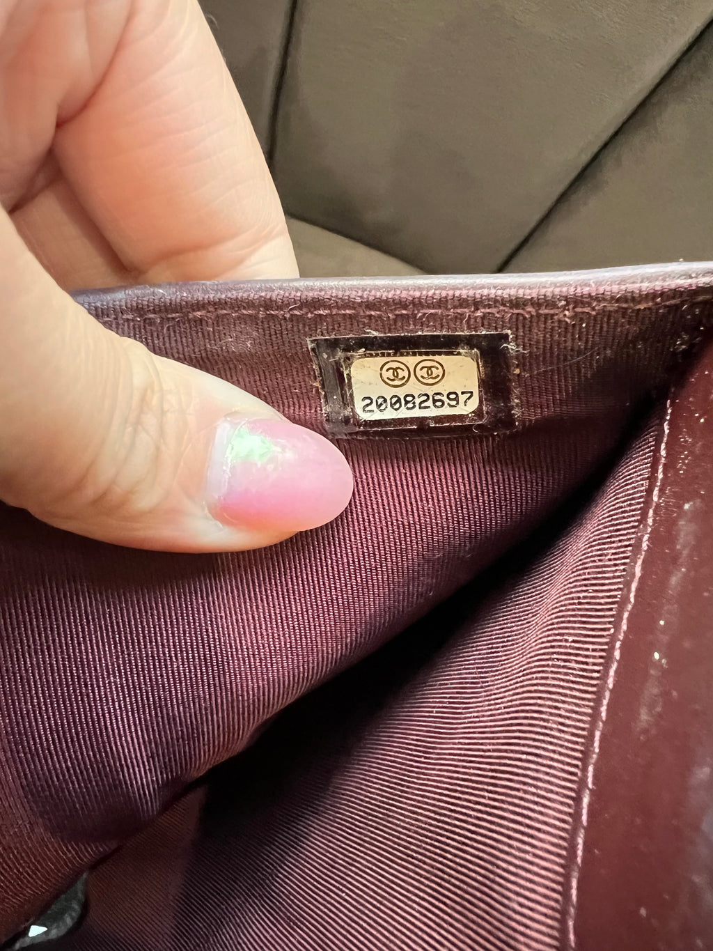Chanel caviar timeless wallet on chain