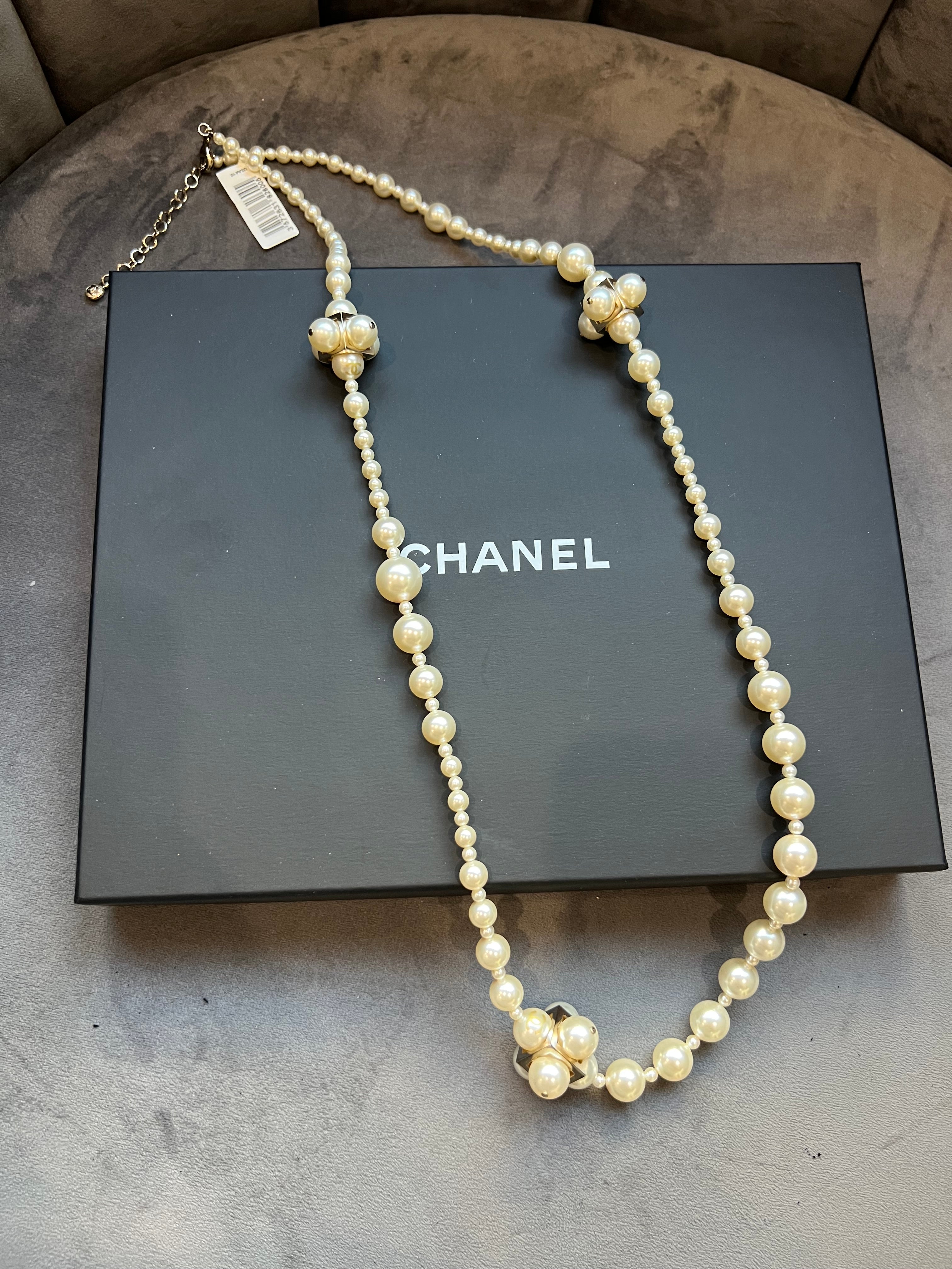 CHANEL Pearl And Cocomark Cube Classic Necklace