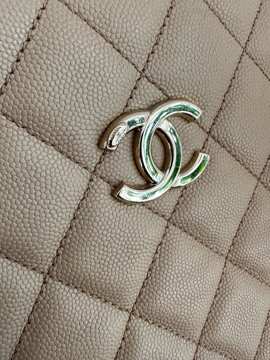 Chanel rolled up tote beige