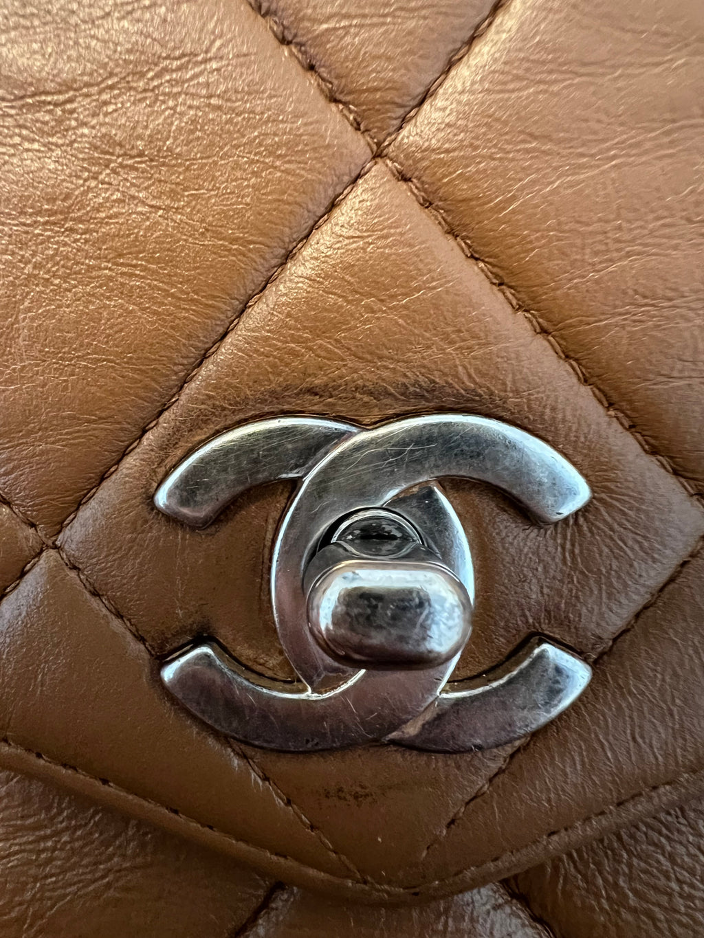 Chanel Kelly vintage turn lock shoulder bag