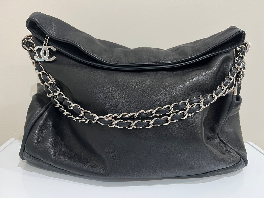 Final sale price - CHANEL Lambskin Ultimate Soft Hobo Tote in Black