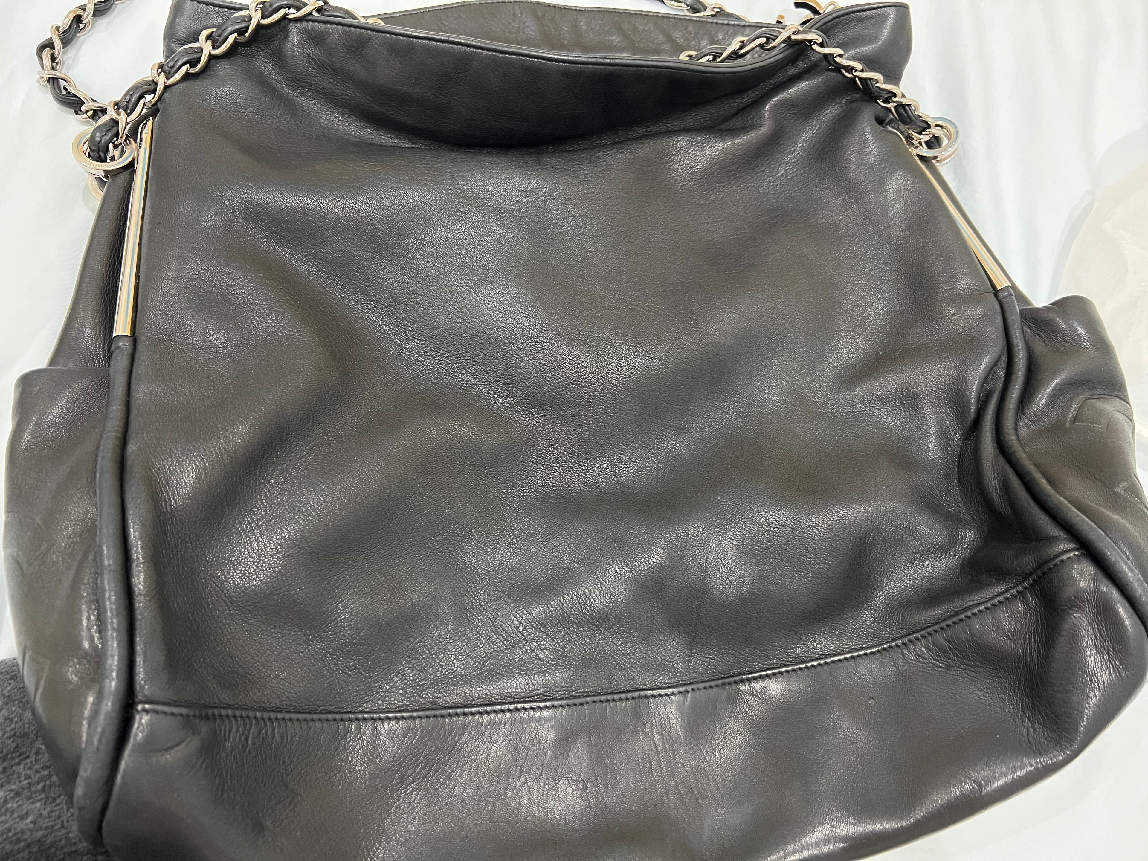 Final sale price - CHANEL Lambskin Ultimate Soft Hobo Tote in Black