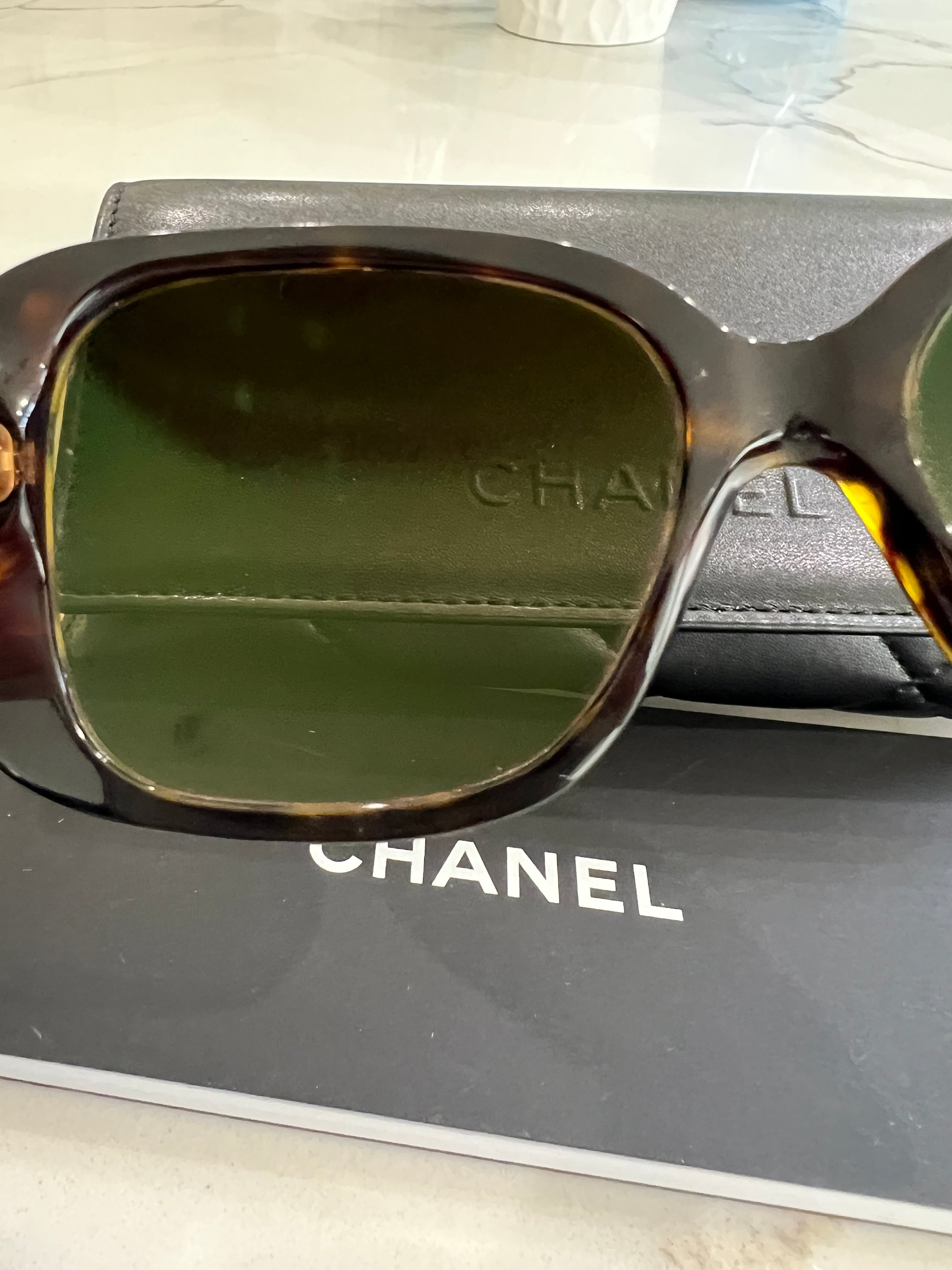 CHANEL CC Turnlock Sunglasses Tortoise
