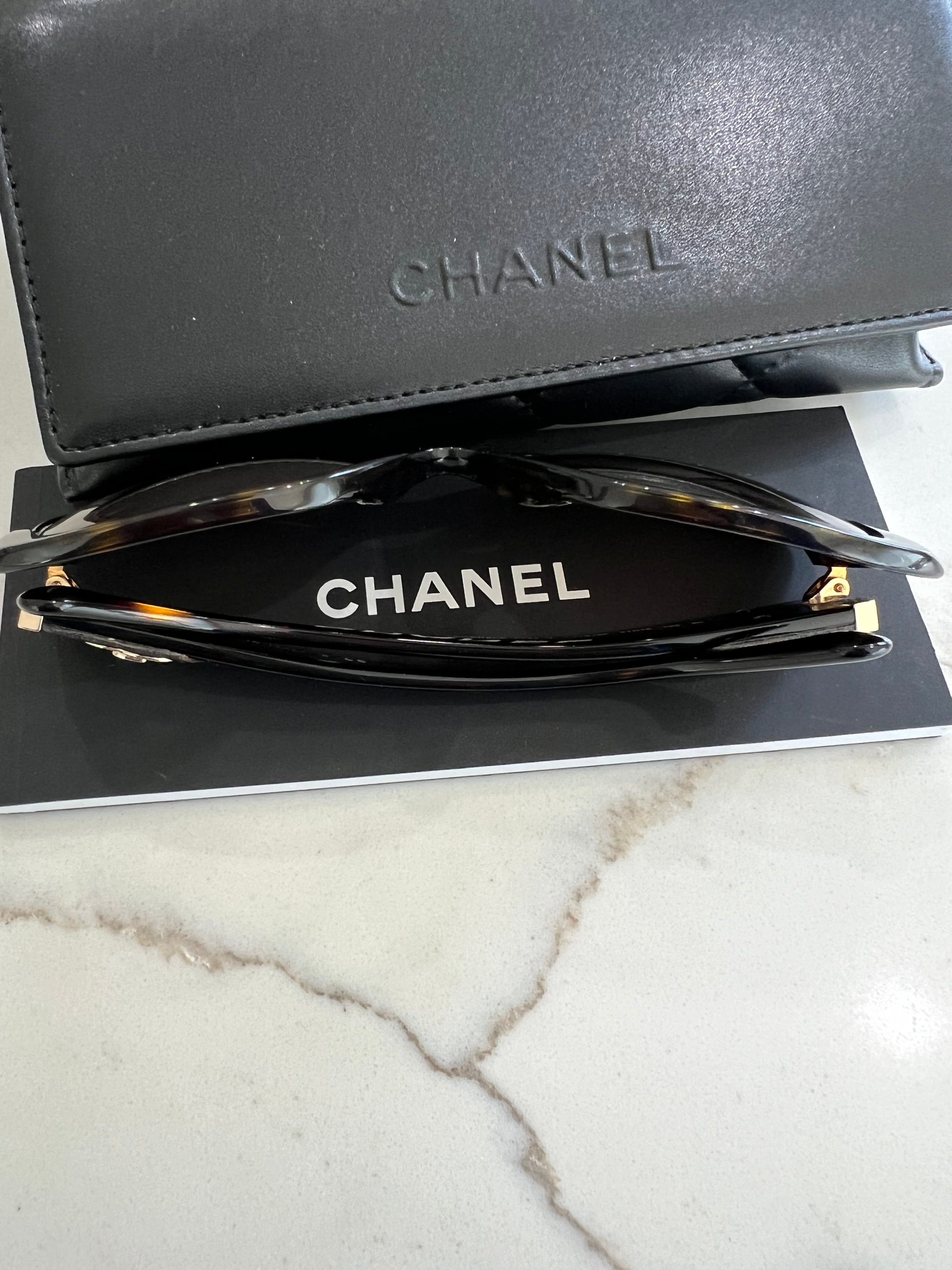CHANEL CC Turnlock Sunglasses Tortoise