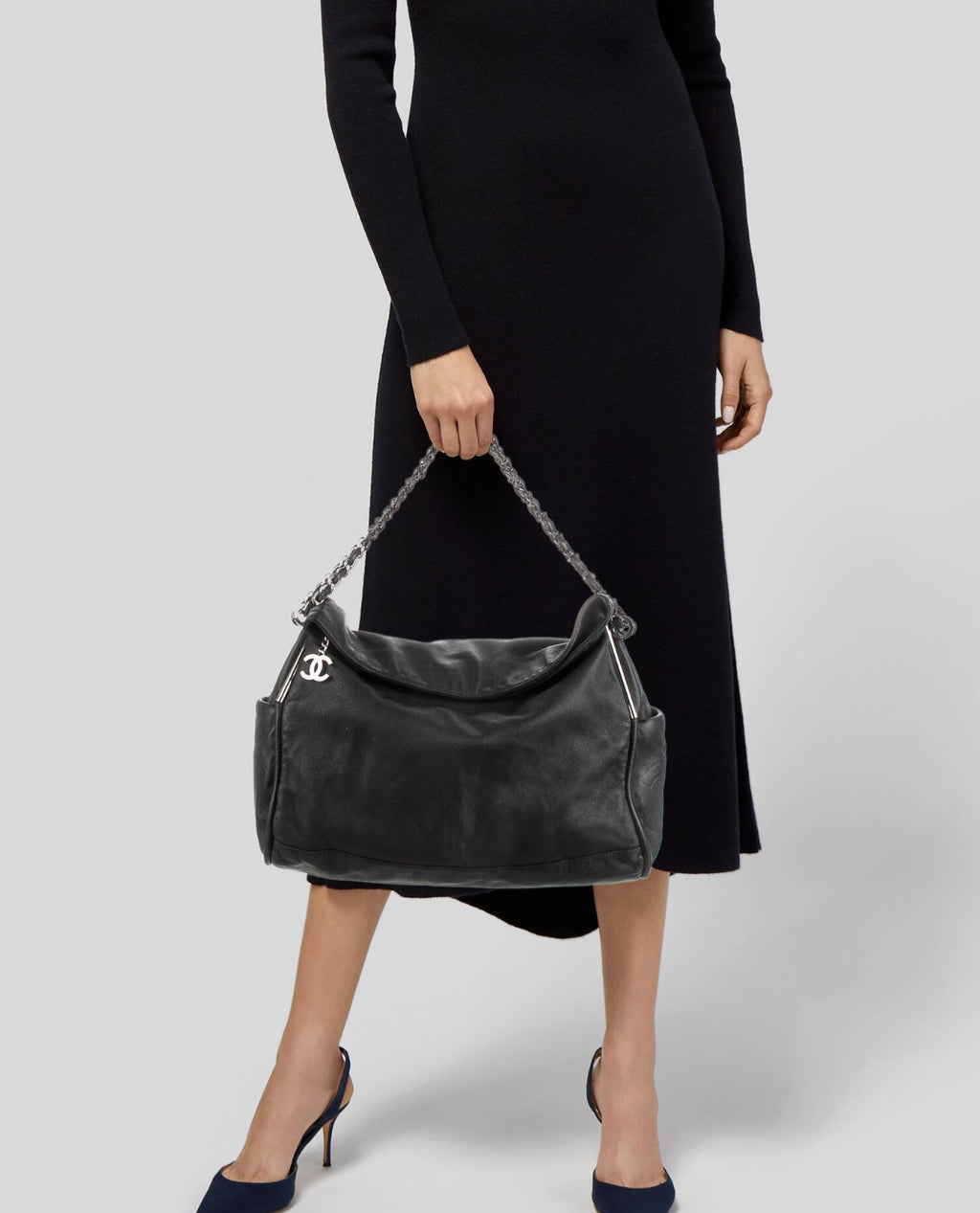 Final sale price - CHANEL Lambskin Ultimate Soft Hobo Tote in Black