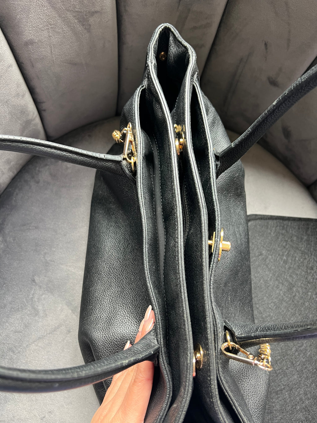 Chanel Caviar Executive Tote Bag 24k gold turn lock