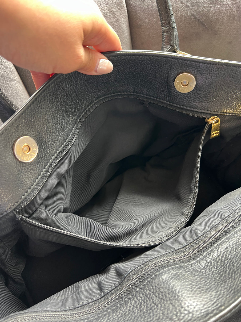 Chanel Caviar Executive Tote Bag 24k gold turn lock
