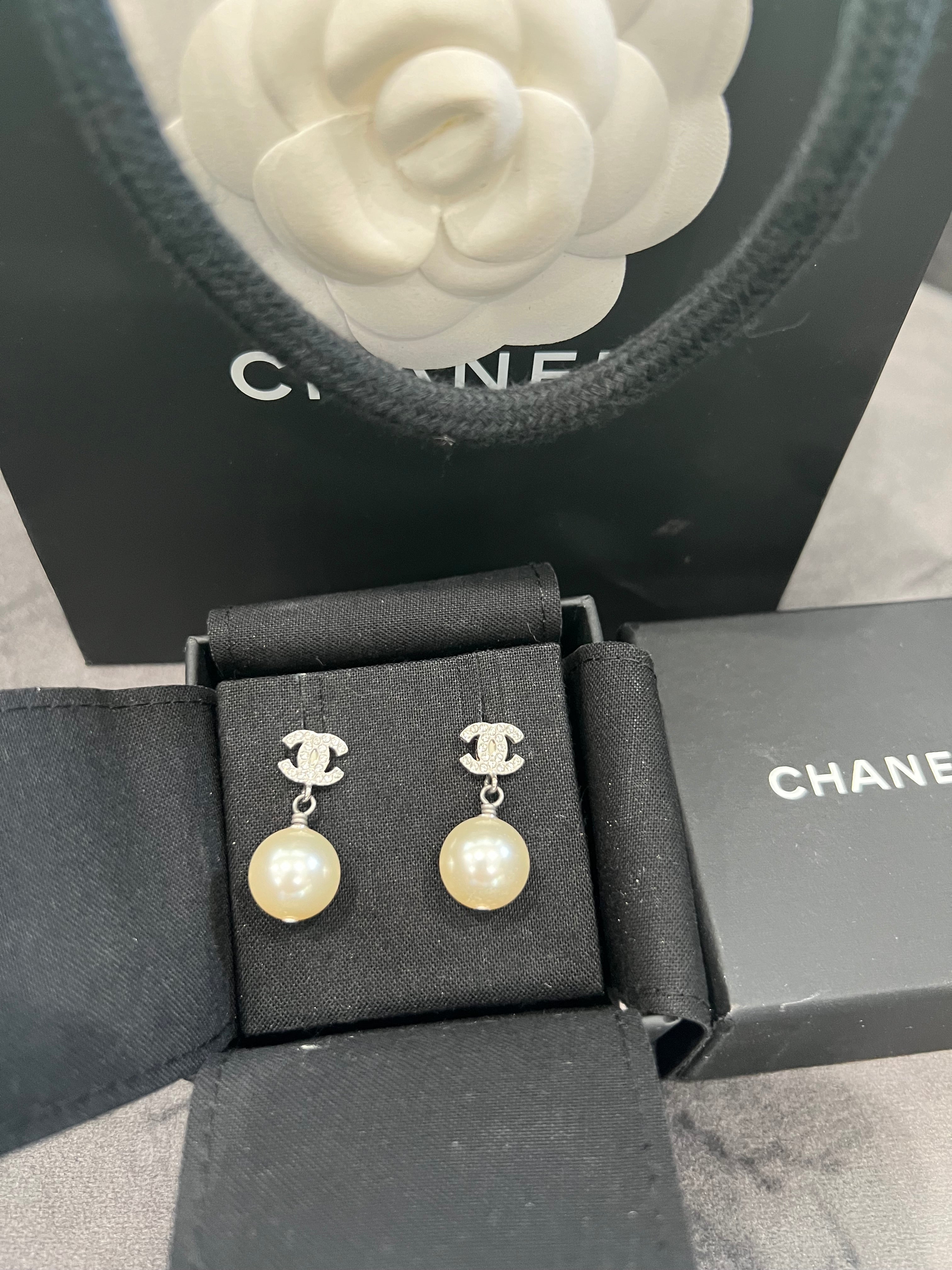 CHANEL Crystal Pearl CC Drop Earrings
