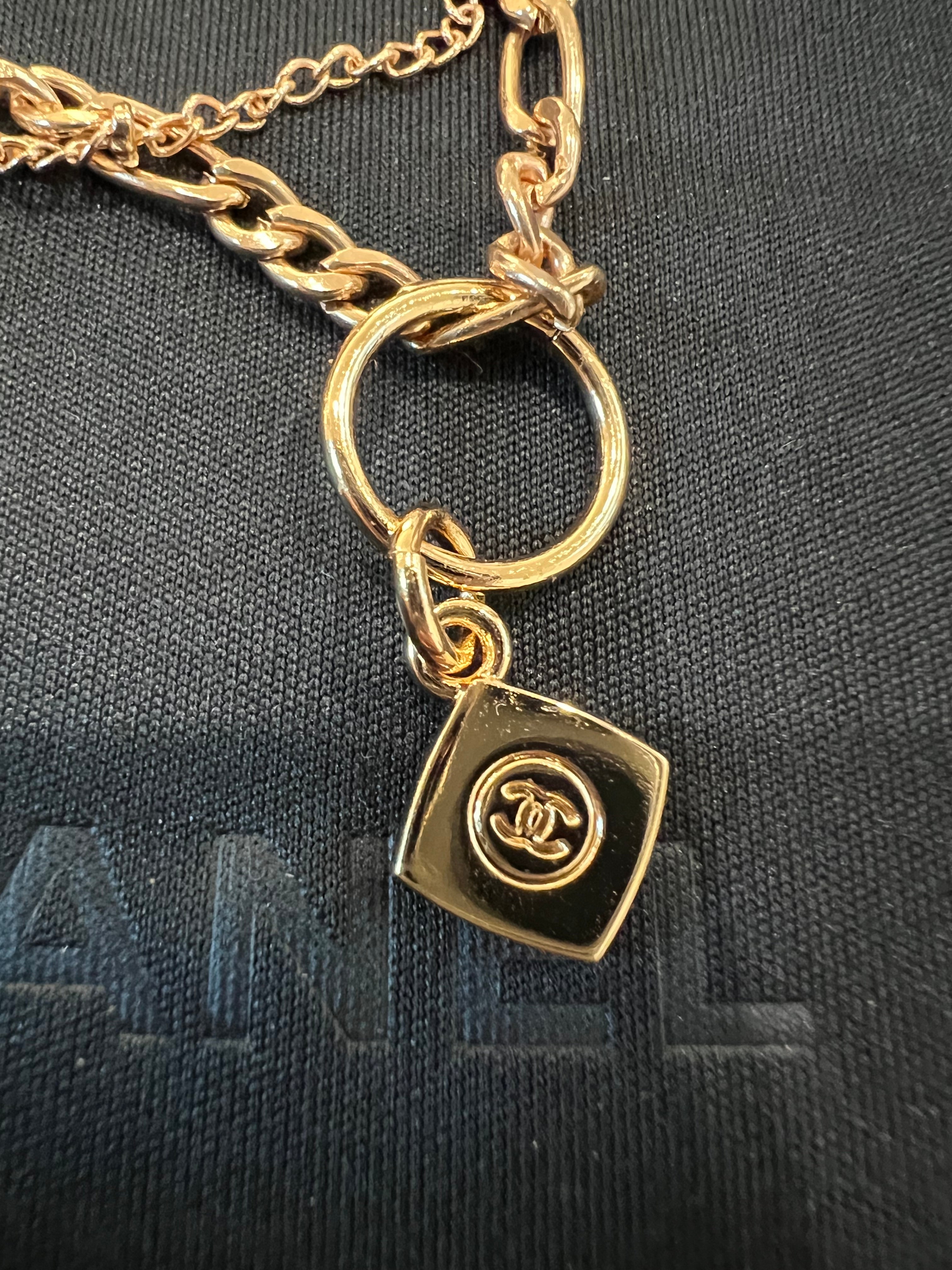 Upcycled Chanel CC charm bracelet - Thin gold chain