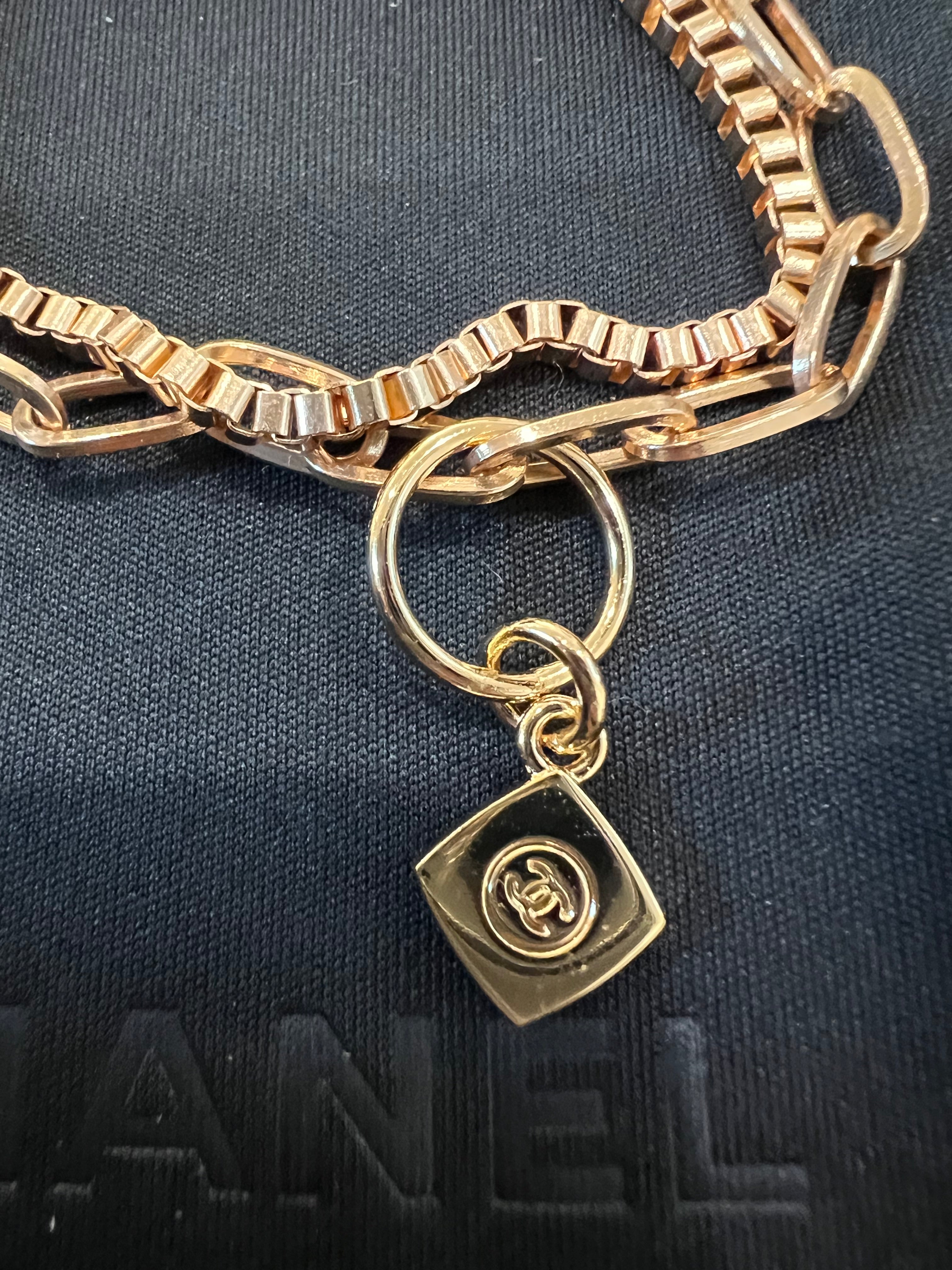 Upcycled Chanel CC charm bracelet - Thin gold chain