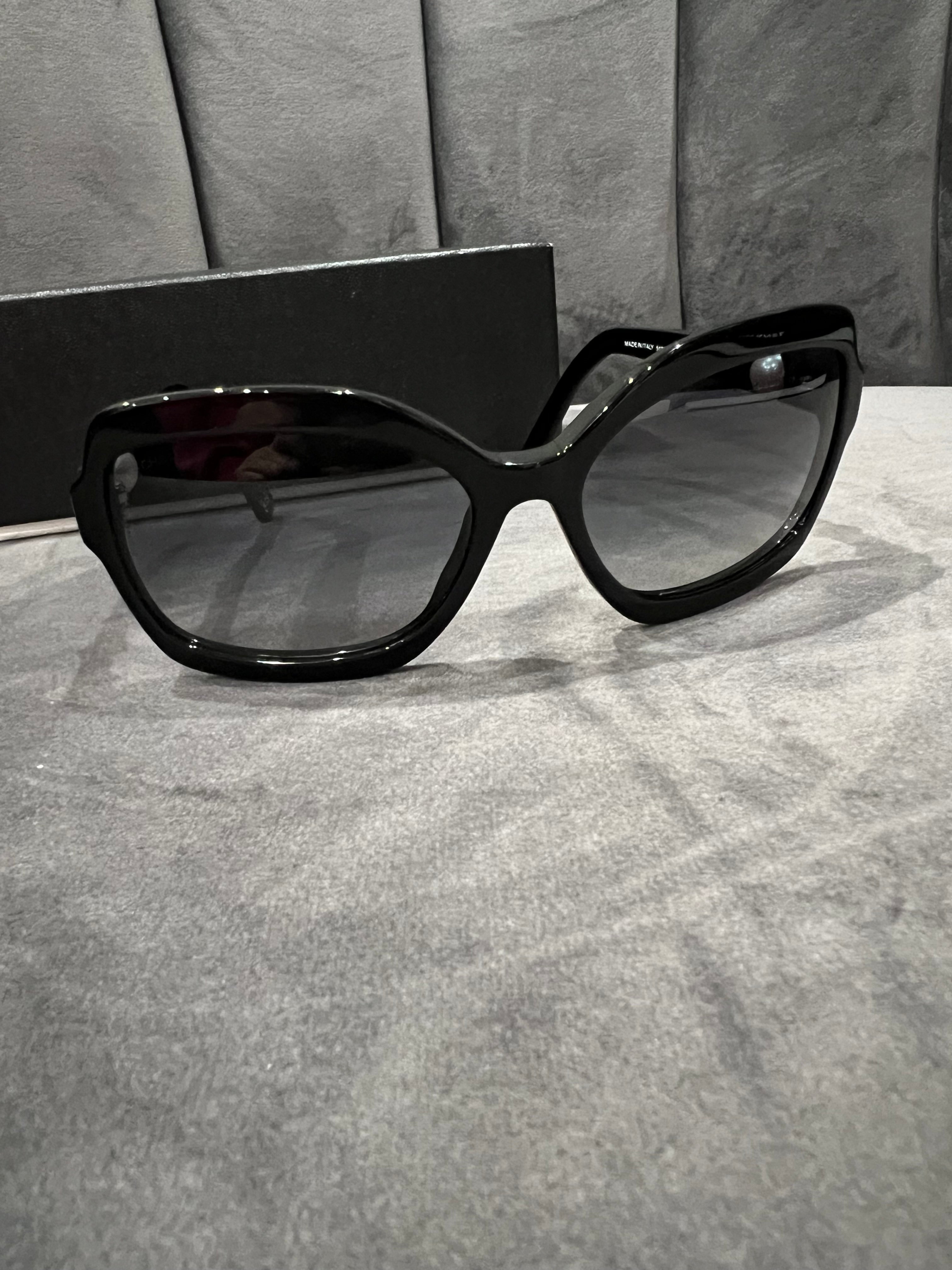 Chanel Pearl Sunglasses 5132-H Black