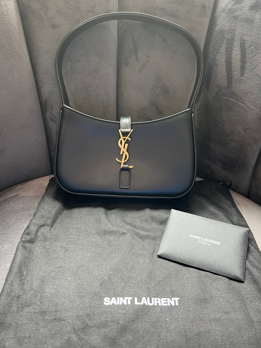 Yves Saint Laurent Le 5 A 7 Hobo Bag
