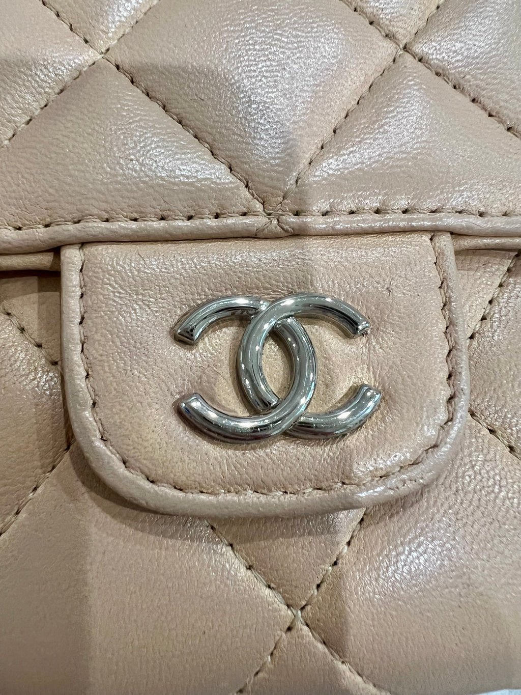 Chanel timeless classic wallet on chain