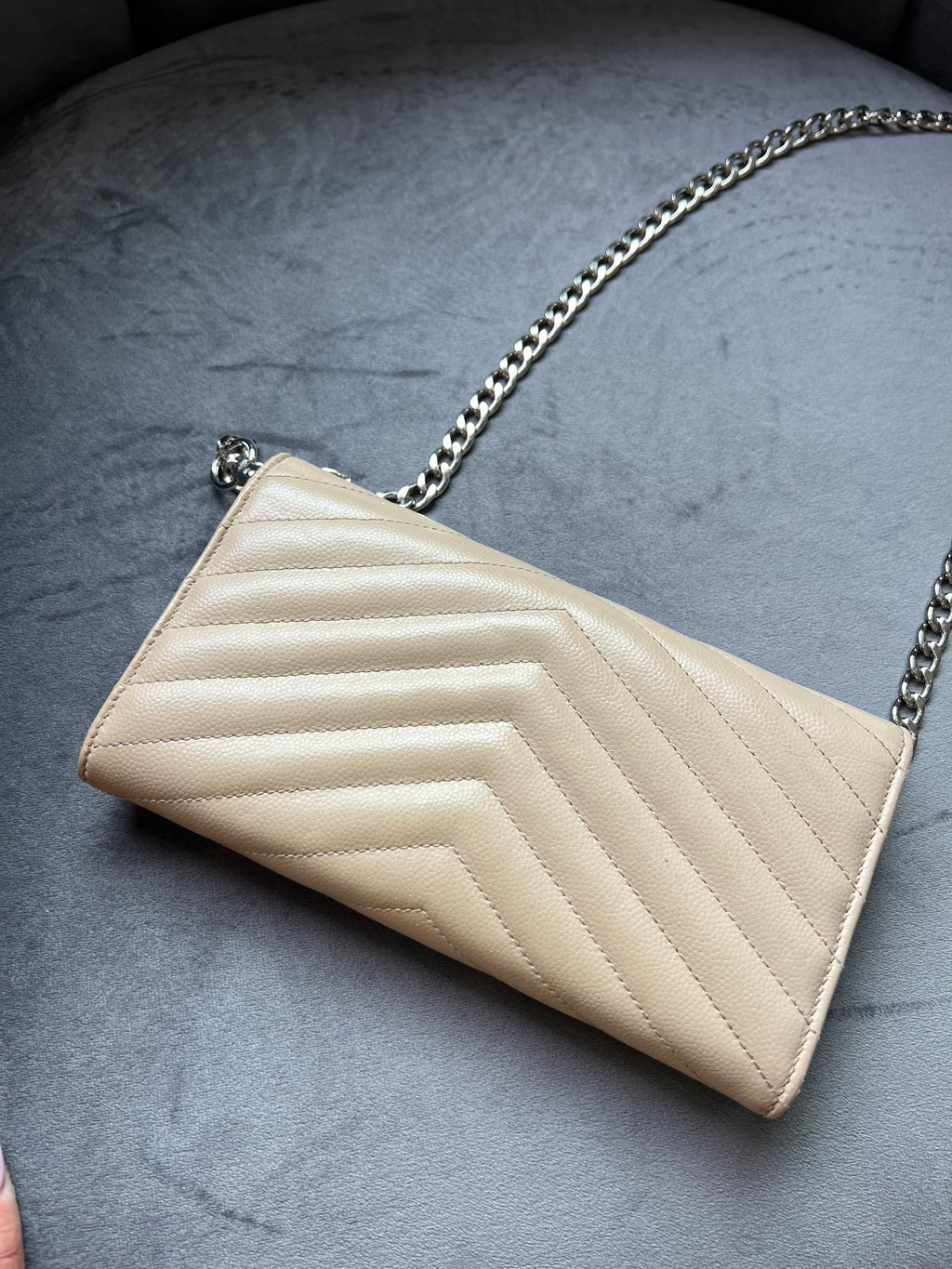 Beige YSL cassandre wallet on chain