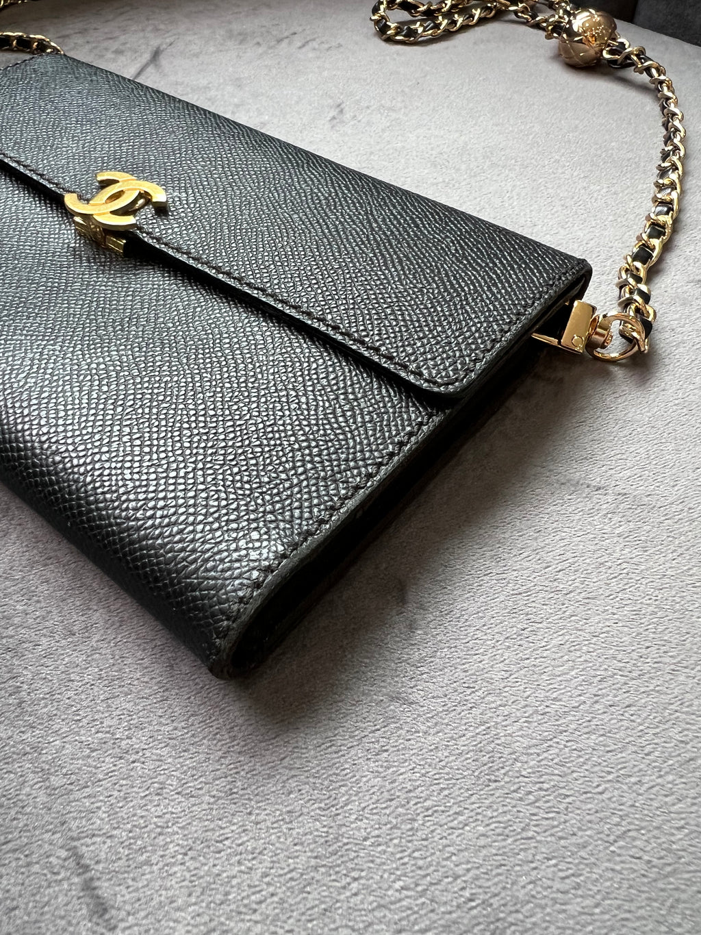 Chanel caviar black wallet on chain