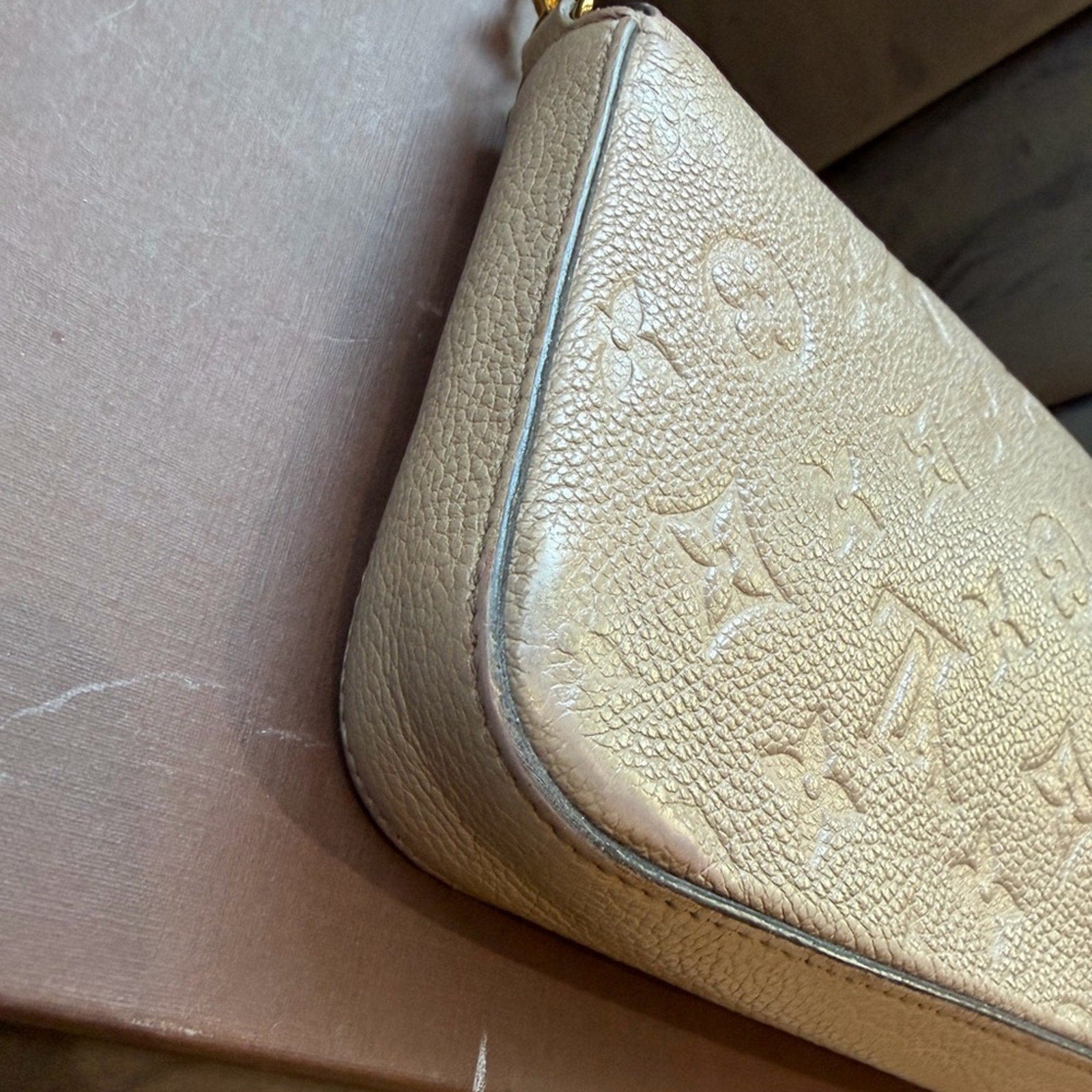 Louis Vuitton Empreinte Pochette Crossbody Bag Felicie Turtle Dove Tourterelle