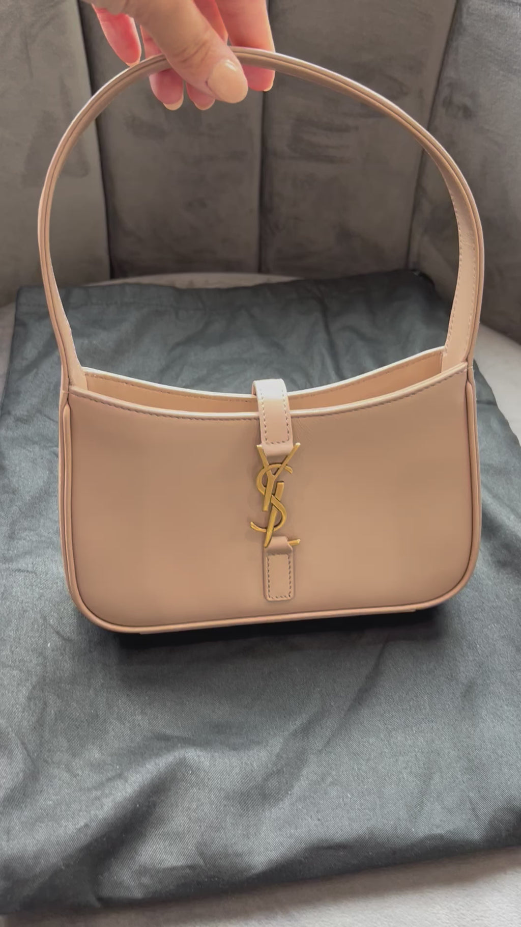 YSL  Le 5 A 7 Hobo Rosy Sand