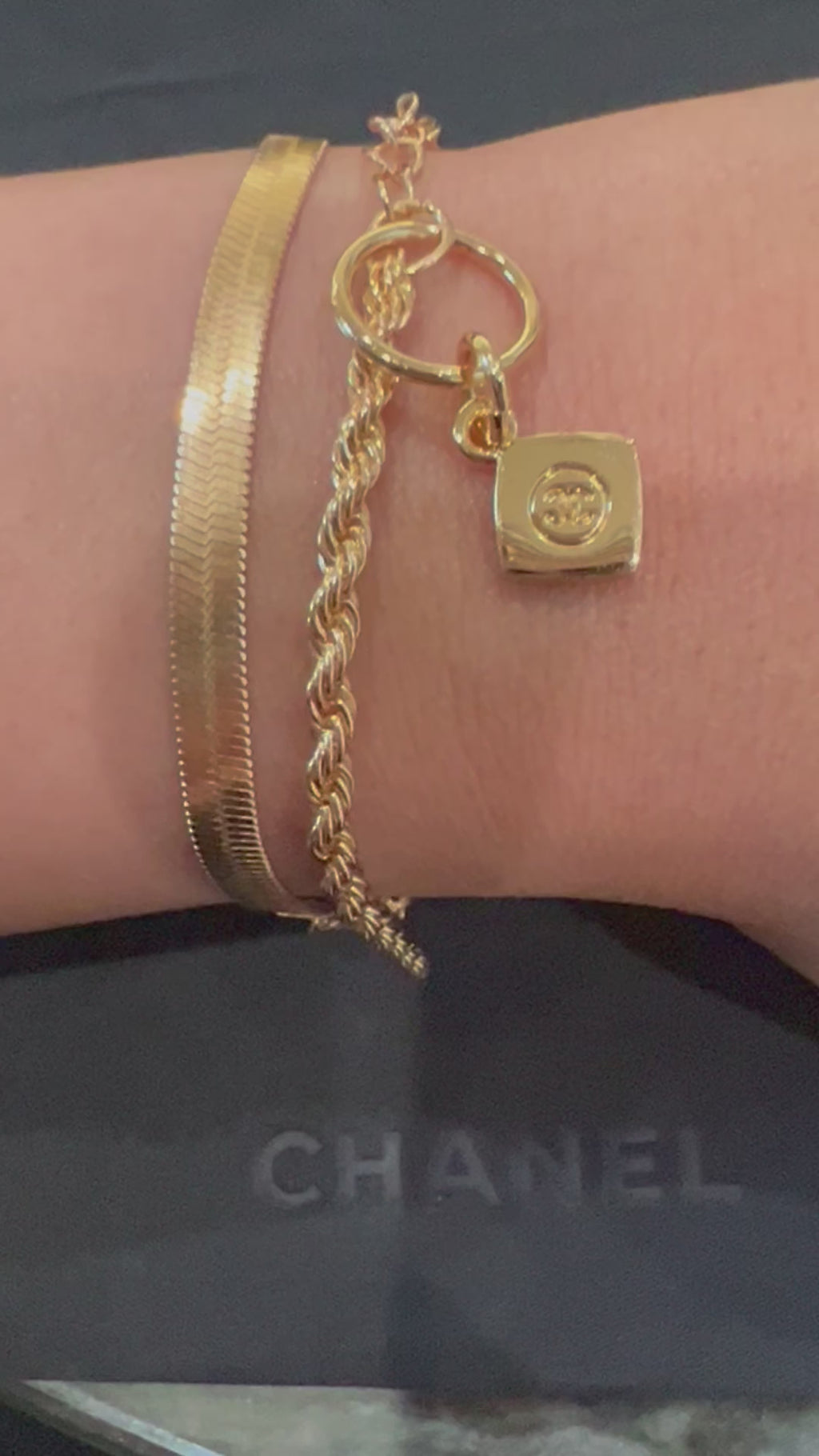 Upcycled Chanel CC charm bracelet - Twisted gold chain