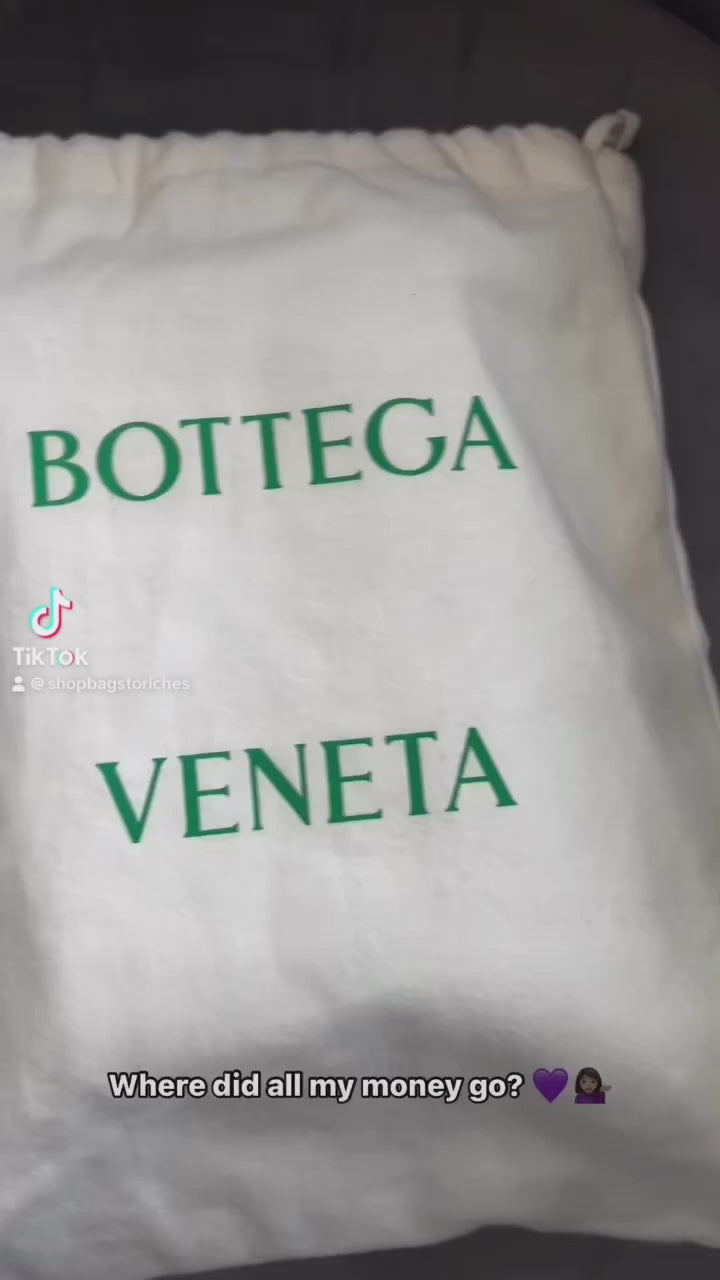 Bottega Veneta Intrecciato Cassette Camera Bag in Wisteria